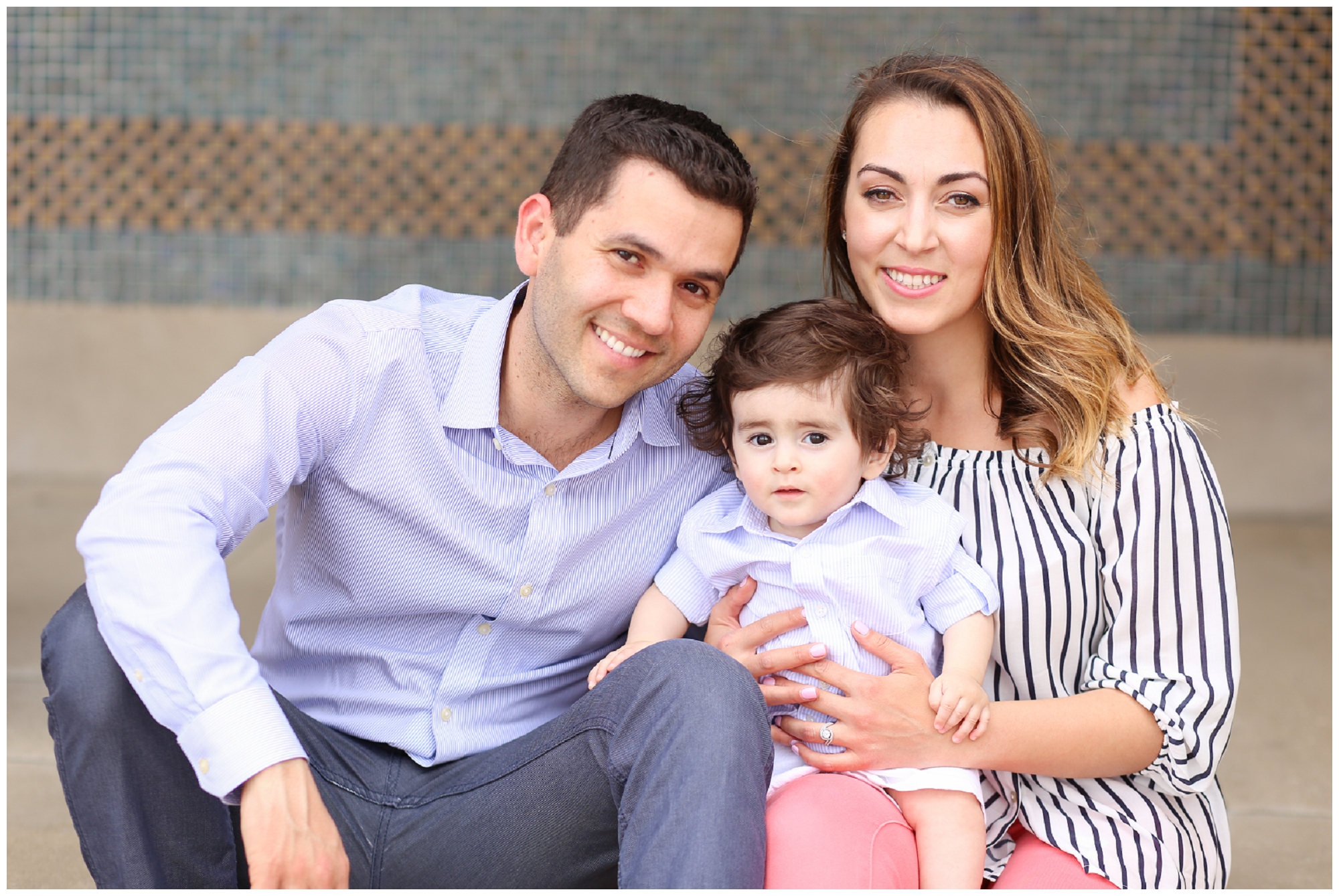 Cute Family Liberty Memorial Kansas City Family Portraits Near Me