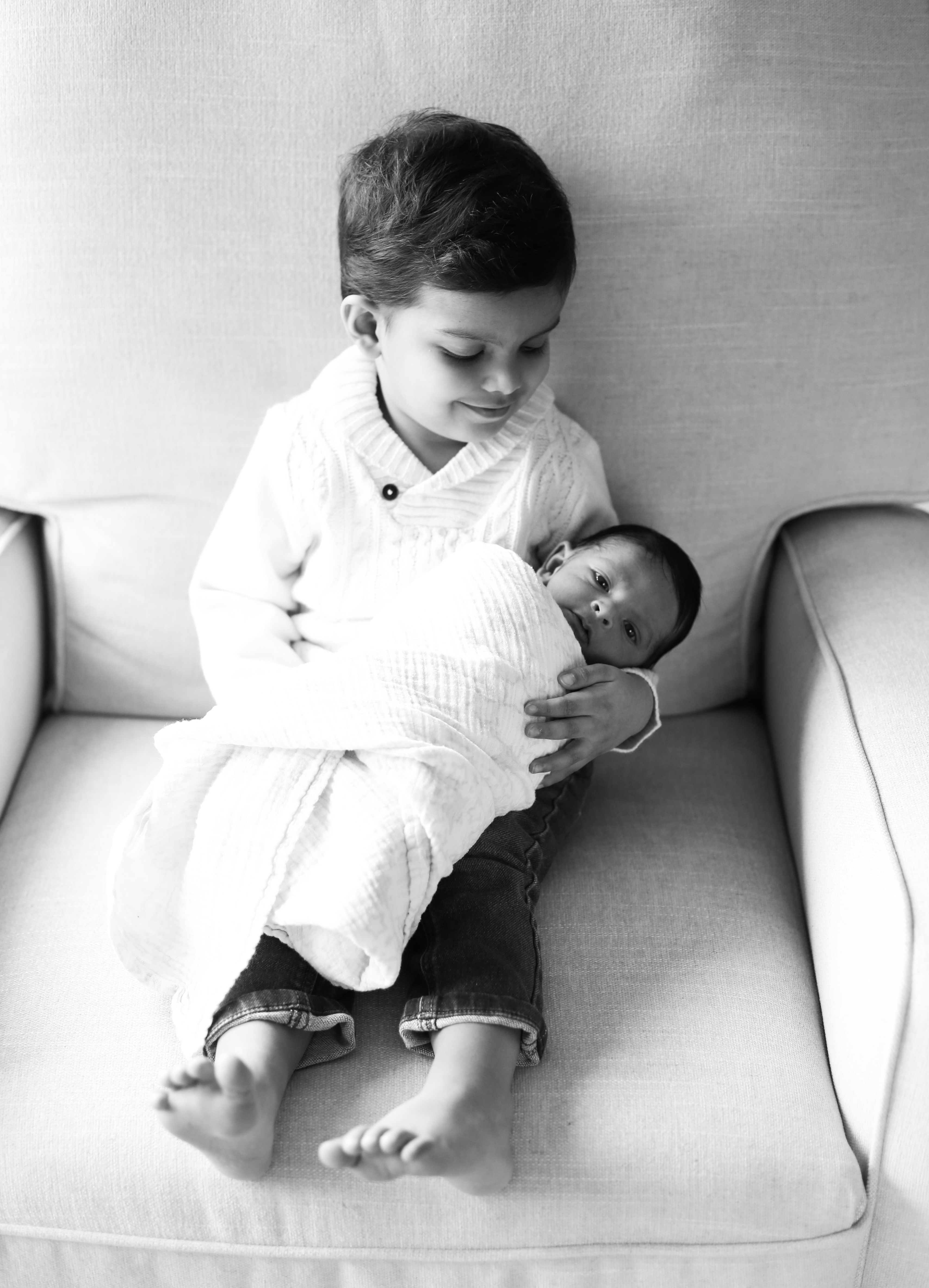 Overland Park Family Portraits - Lifestyle Photography - Newborn Photos Kansas City KS KC - Maternity 
