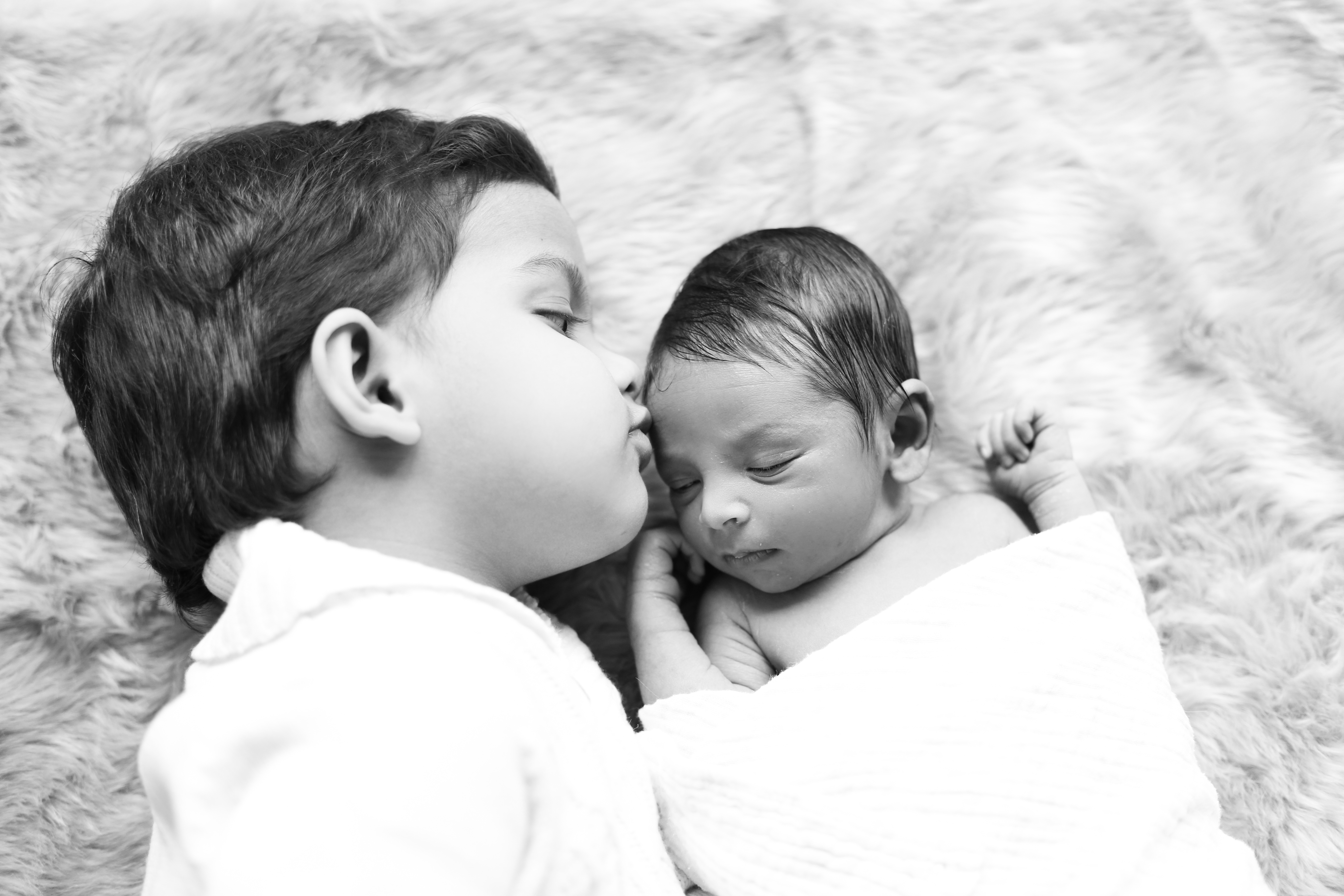 Overland Park Family Portraits - Lifestyle Photography - Newborn Photos Kansas City KS KC - Maternity 
