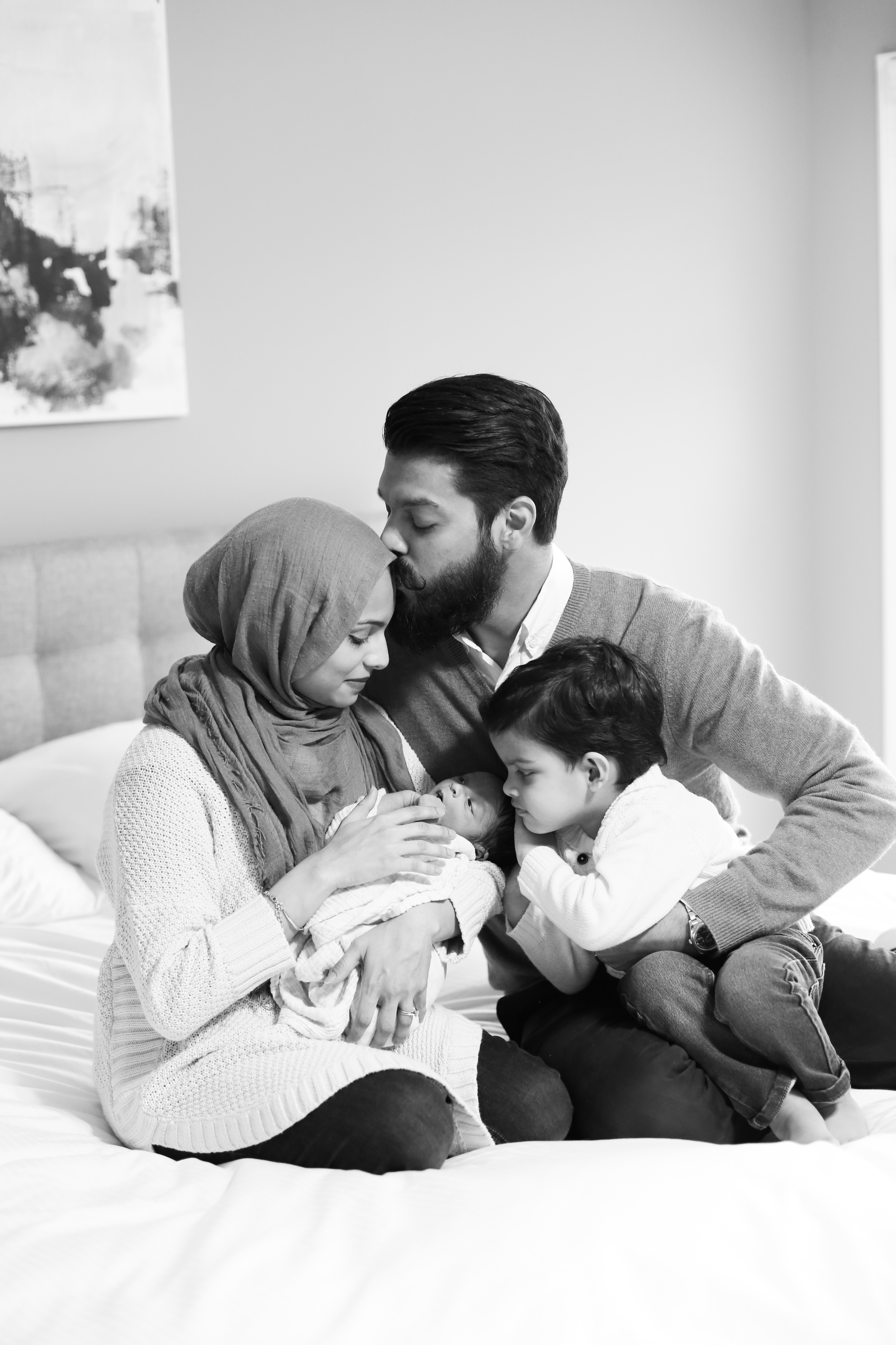 Overland Park Family Portraits - Lifestyle Photography - Newborn Photos Kansas City KS KC - Maternity 