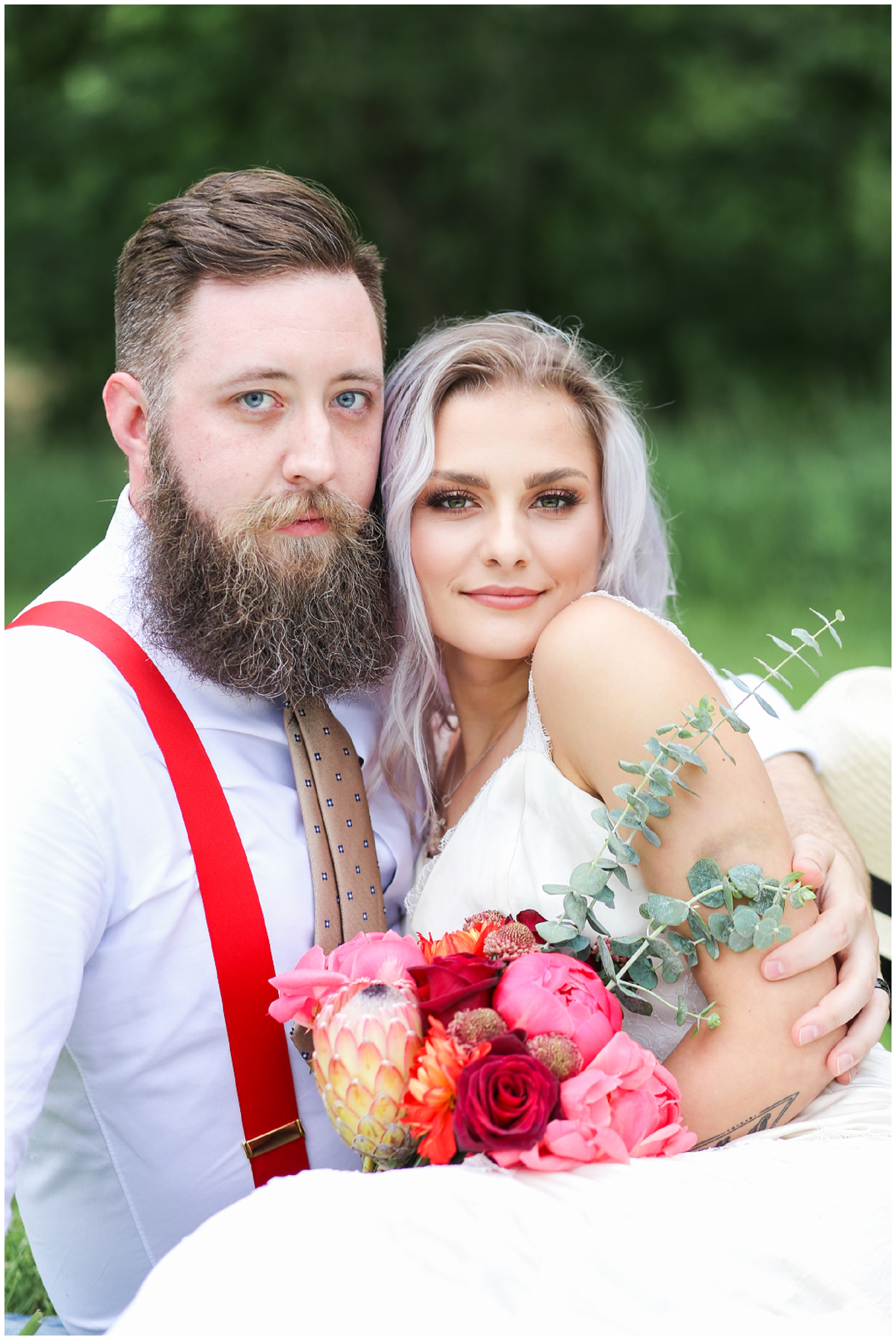 Bride & Groom Photos - Hot Pink Bouquet - Kansas City Wedding Photographer - Wedding at Legacy Hills - Mariam Saifan