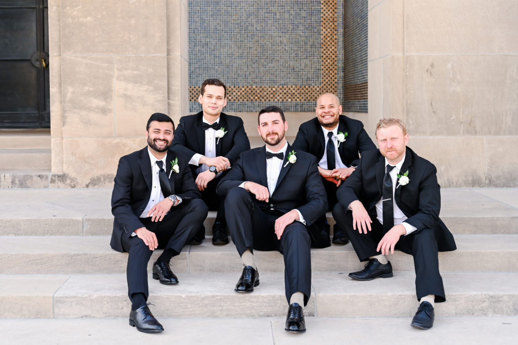 Where to take photos in Kansas City | Best Photo Locations in KC | Kansas City Wedding Photography | Liberty Memorial & Union Station