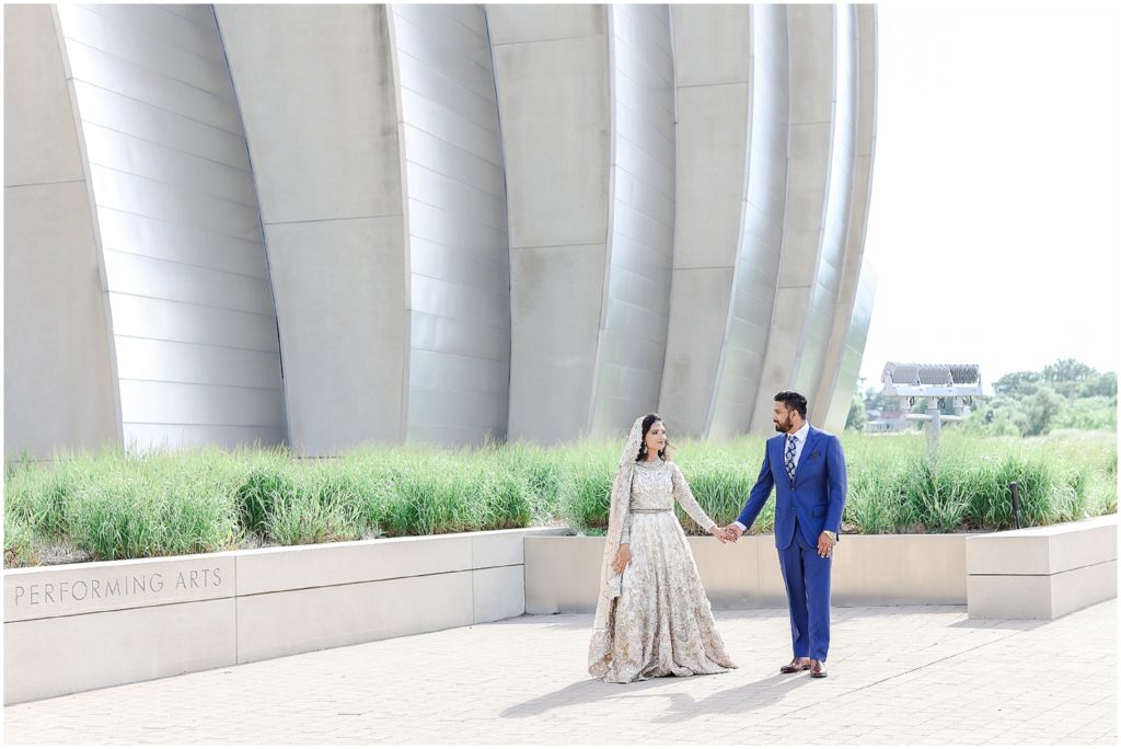 Kauffman Center of Performing Arts & Loews Hotel Kansas City Wedding Locations & Wedding Venues | Best Places in Kansas City to Take Wedding Photos | Where to take photos in Kansas City | Instagram Worthy Locations in Kansas | KC Wedding Photographer 