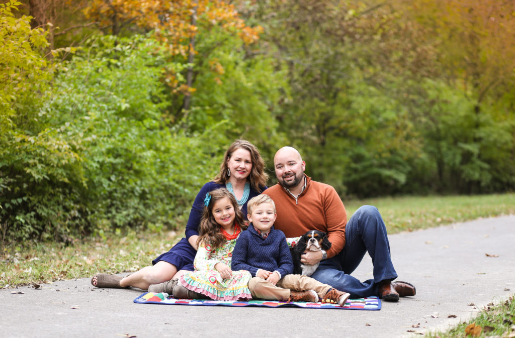 Leawood Family Photographer Near Me Overland Park Kansas City - Family Portraits - Outdoor Family Photographer - Studio Photographer Kansas City - Mariam Saifan - what to wear for family portraits