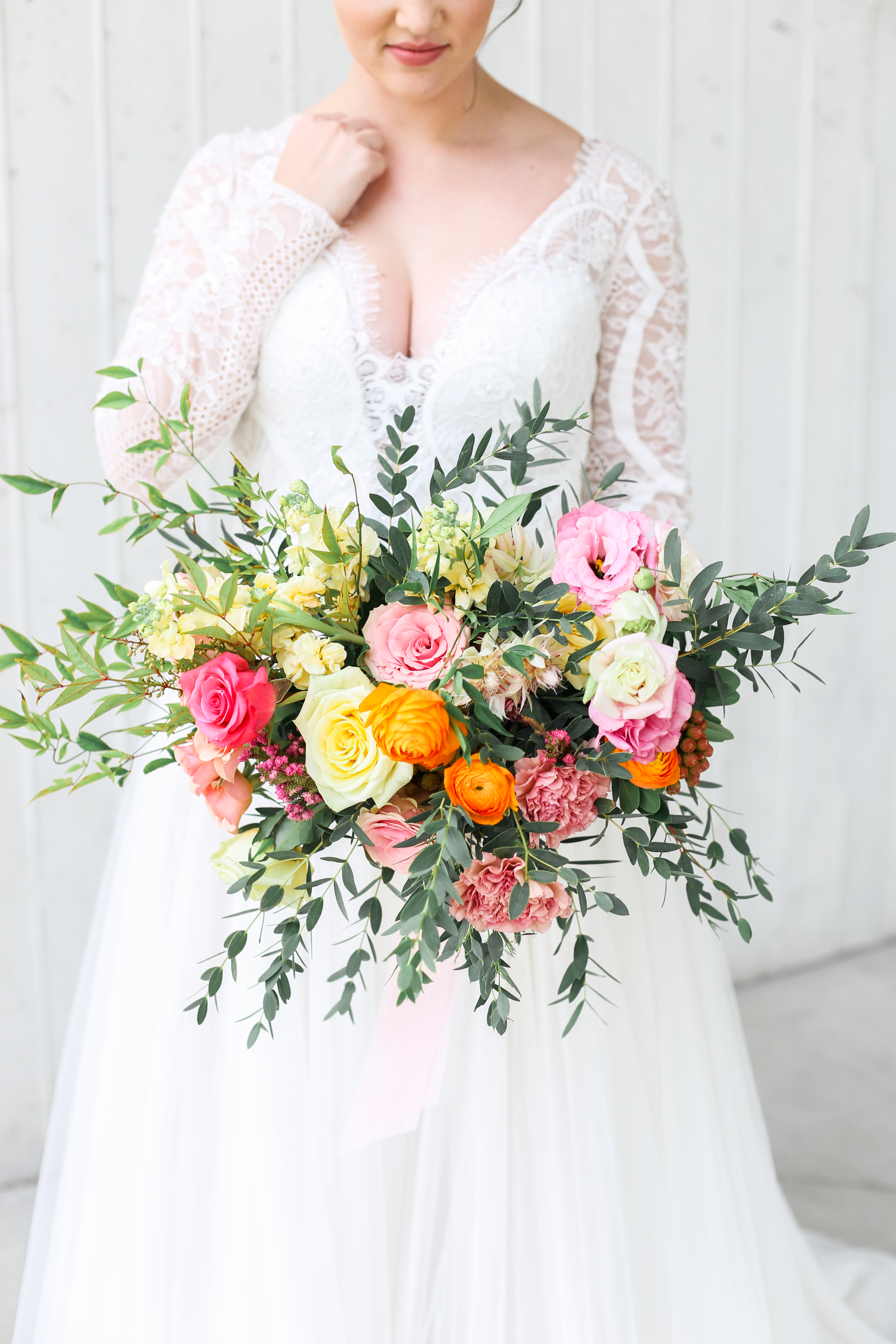 Beautiful Wedding Bouquet - Luxury Wedding Venue in Kansas City - Mariam Saifan Photography - Wedding Flowers