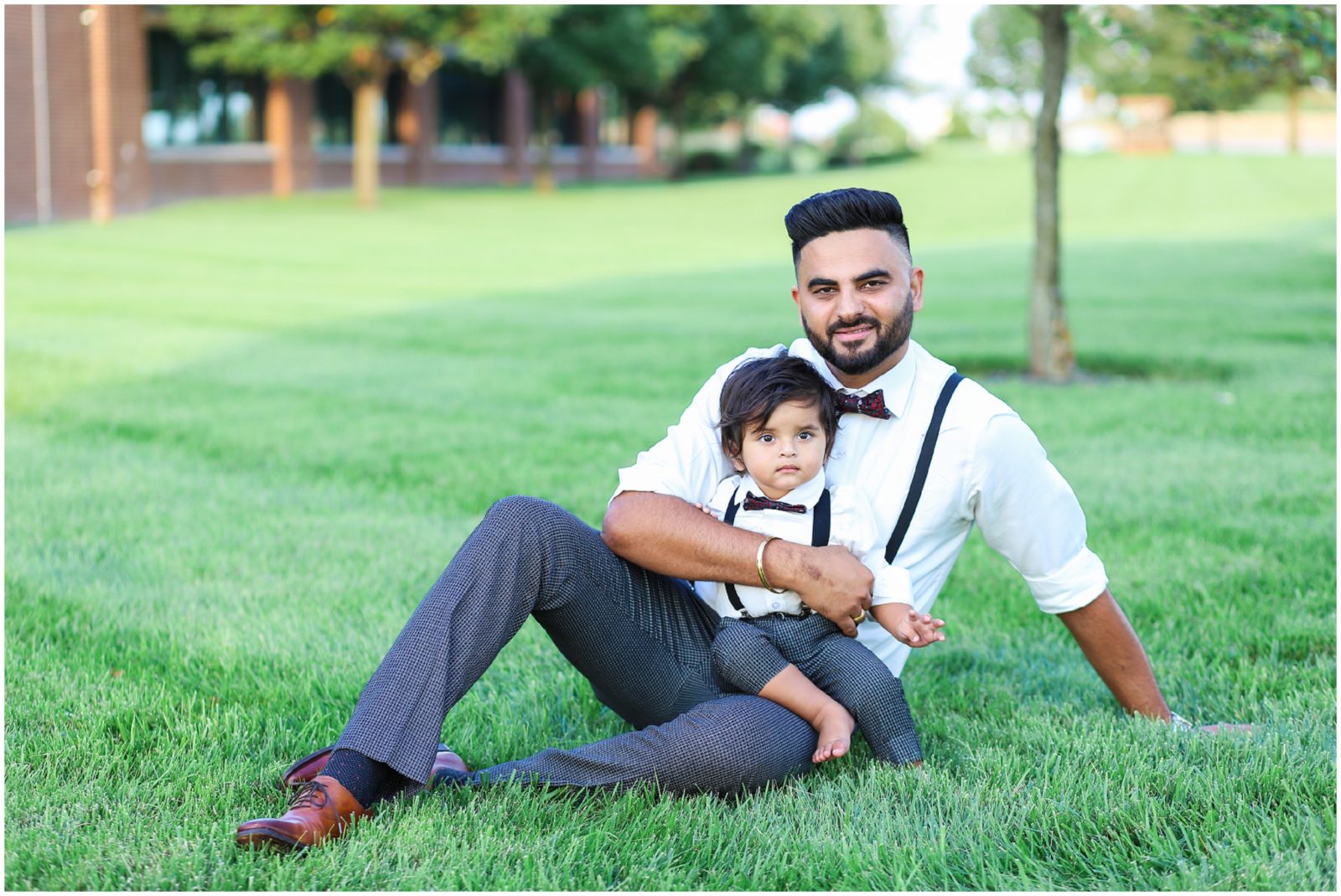 Kansas City Family Portrait Photographer - Overland Park Olathe Leawood - Adorable Family Portraits Outdoor - Indian Family Portraits Wedding Photographer