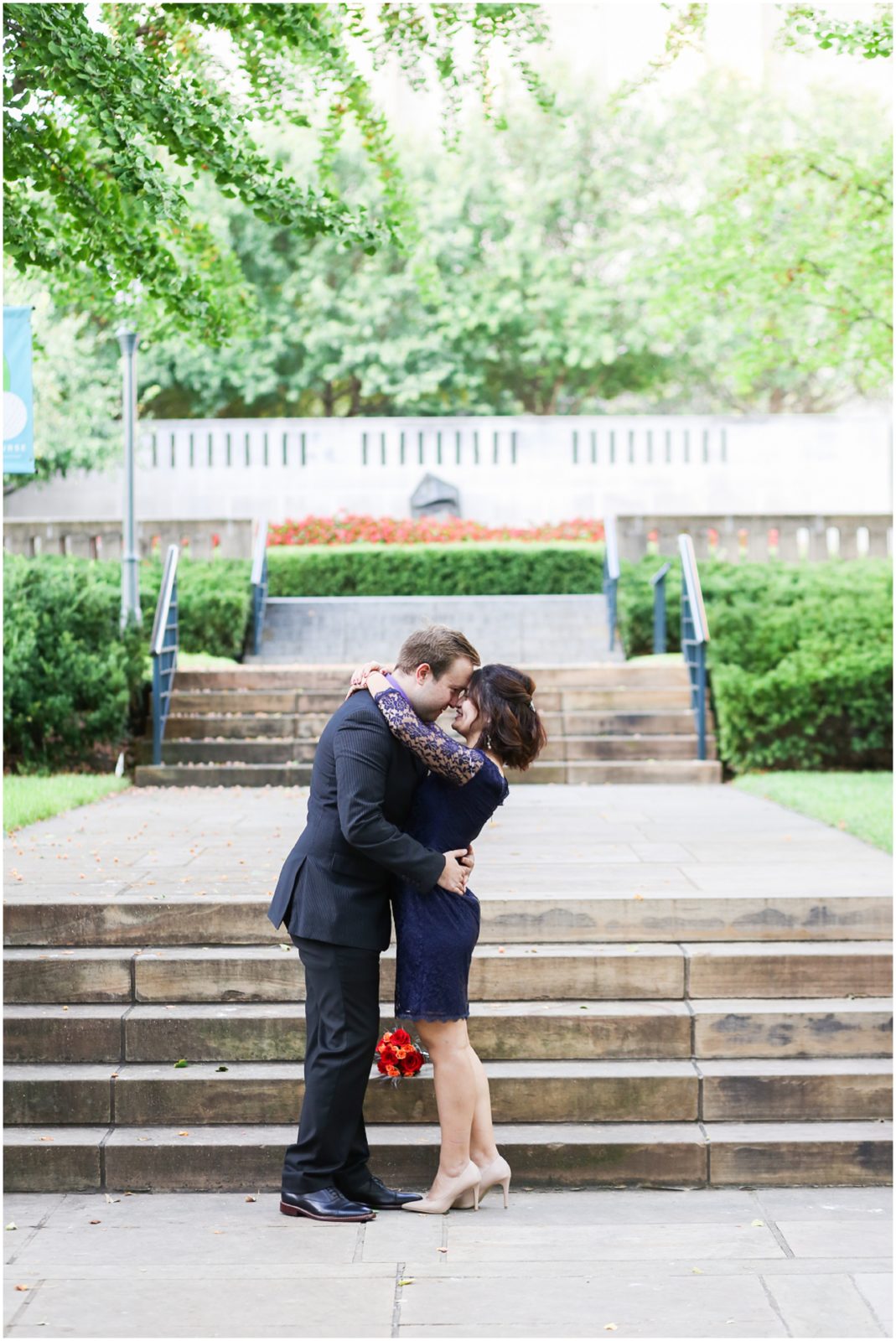Engagement Portrait Photographer at Nelson atkins Museum - Kansas City engagement and wedding photographer - KC Wedding Photos Nelson Atkins - Mariam Saifan Photography