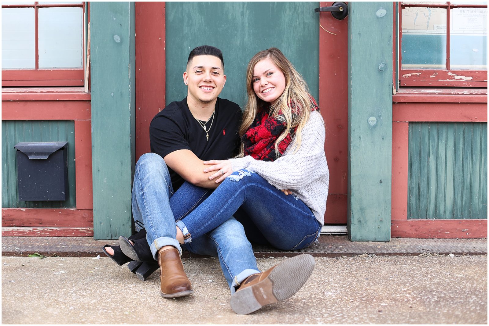 ENGAGEMENT PORTRAIT POSE IDEAS BY MARIAM SAIFAN PHOTOGRAPHY IN KANSAS CITY WEST BOTTOMS