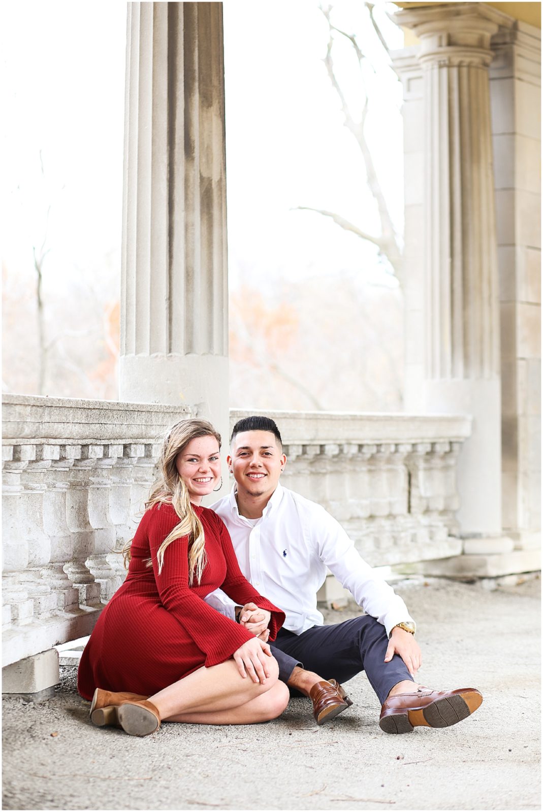 ENGAGEMENT PHOTOS - KANSAS CITY - WEDDING PHOTOGRAPHER - KANSAS CITY WEDDING SHOWS - WEDDING PLANNERS IN KC