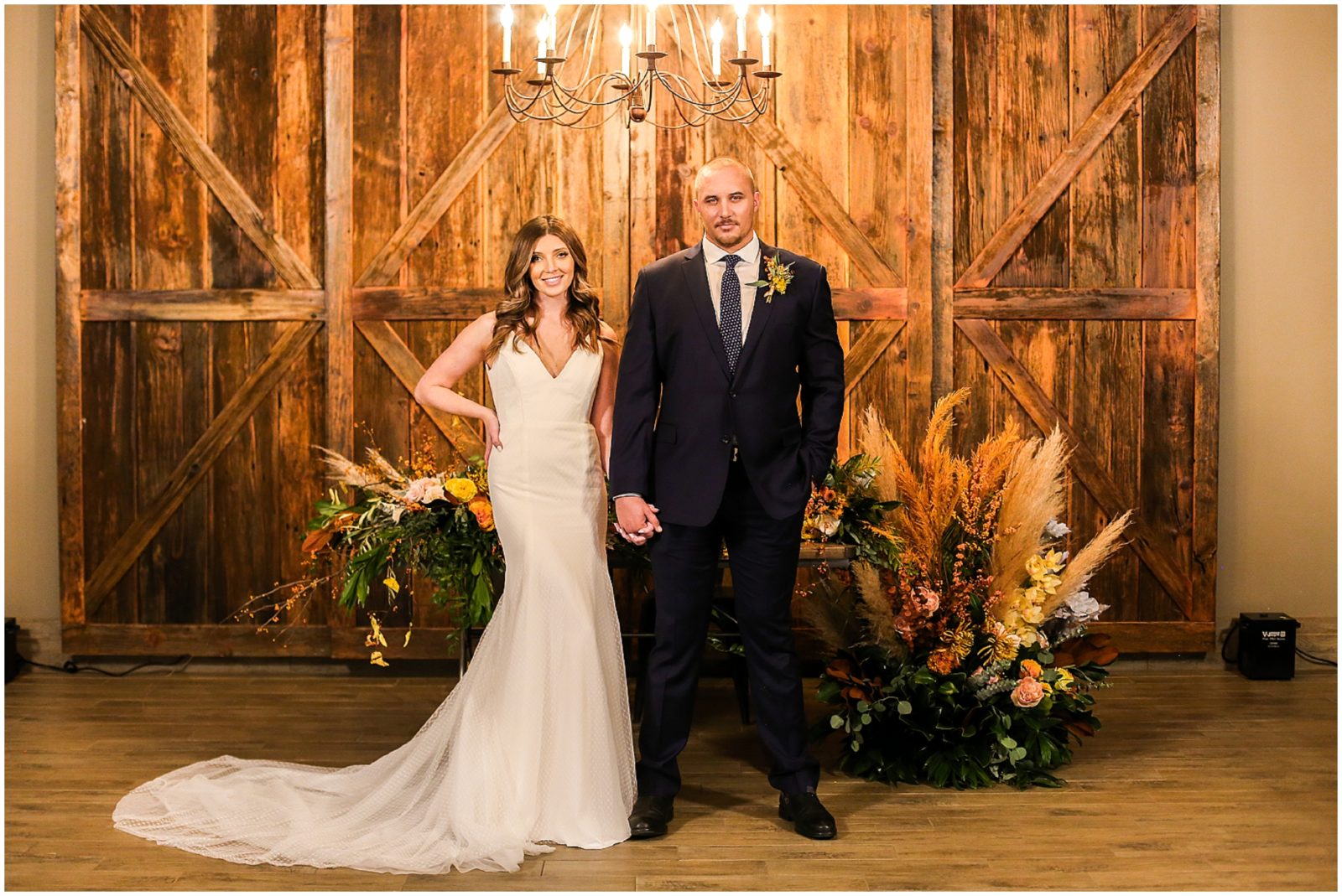 KANSAS CITY WEDDING PHOTOGRAPHER - WEDDING AT 1890