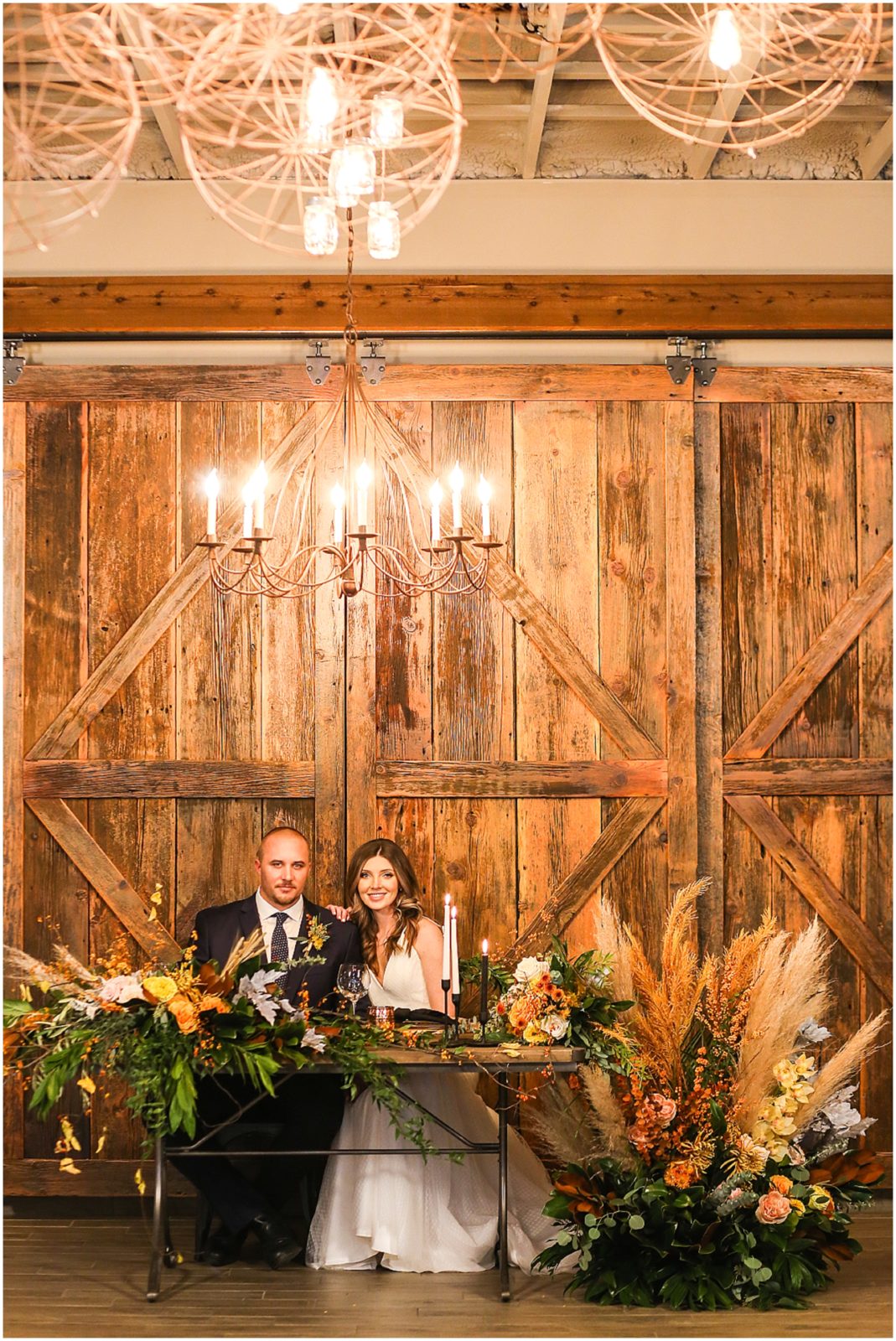 KANSAS CITY WEDDING VENUE - 1890 - EIGHTEEN NINETY - KANSAS CITY WEDDING PHOTOGRAPHER - KC WEDDING PHOTOS - BRIDE AND GROOM AT HEAD TABLE