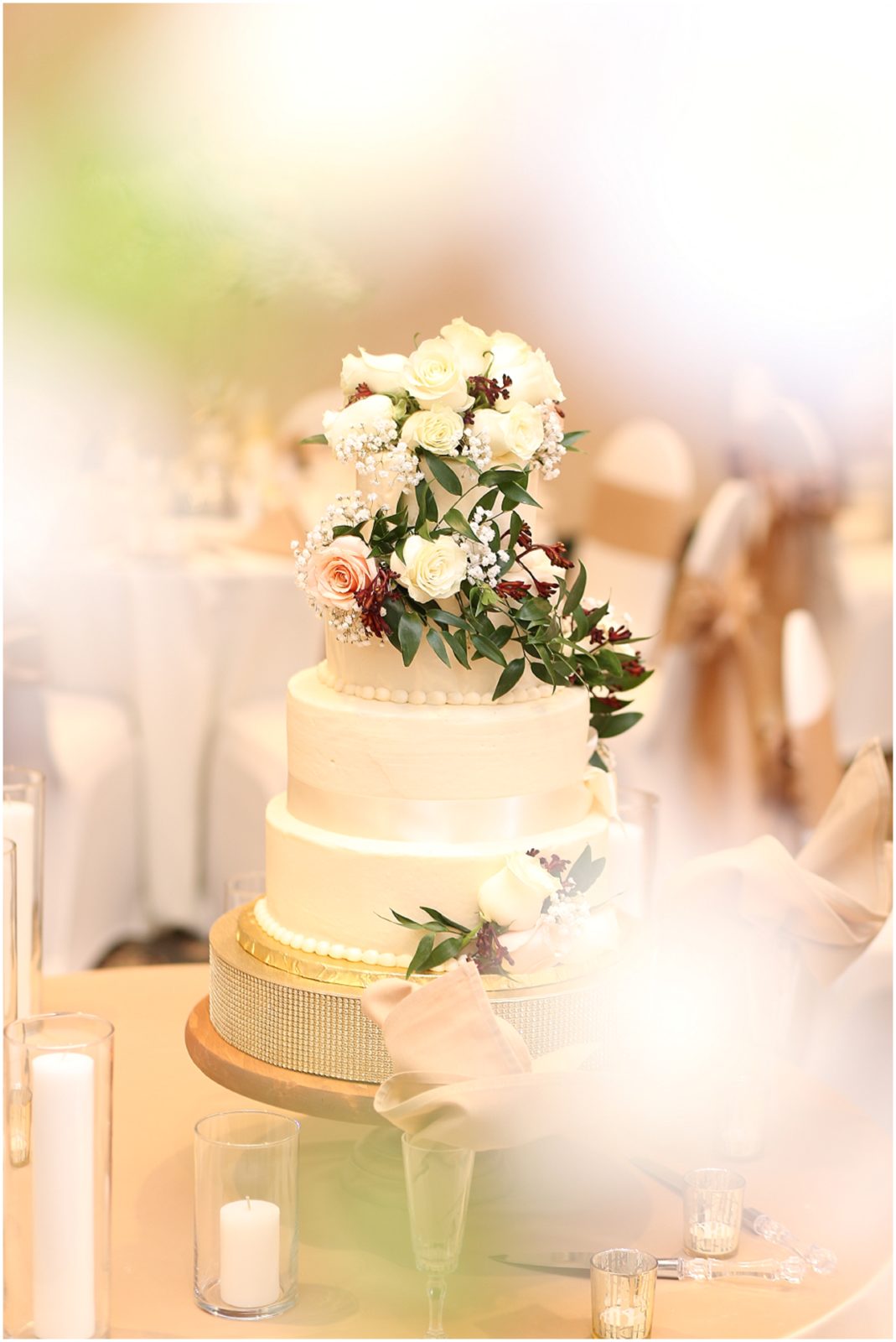 SOUTH ASIAN WEDDING PHOTOGRAPHER IN KANSAS CITY - WHITE WEDDING CAKE