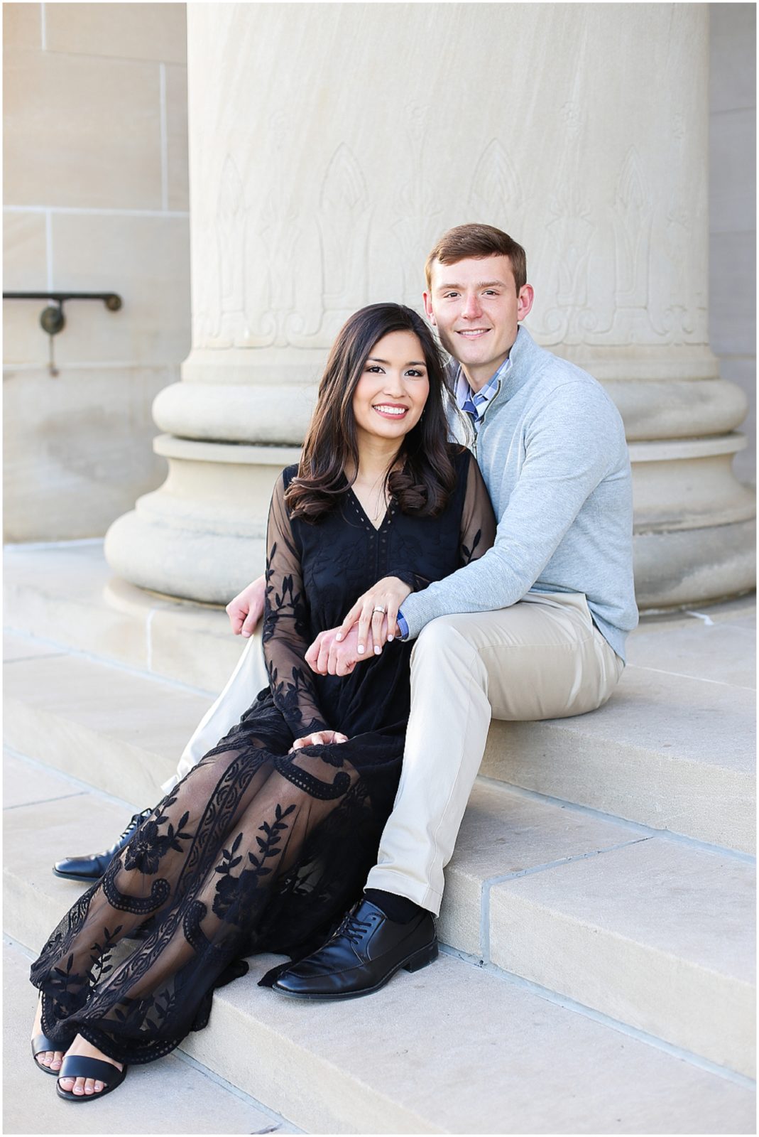 Engagement session at the nelson atkins museum - engagement photography and wedding photographer