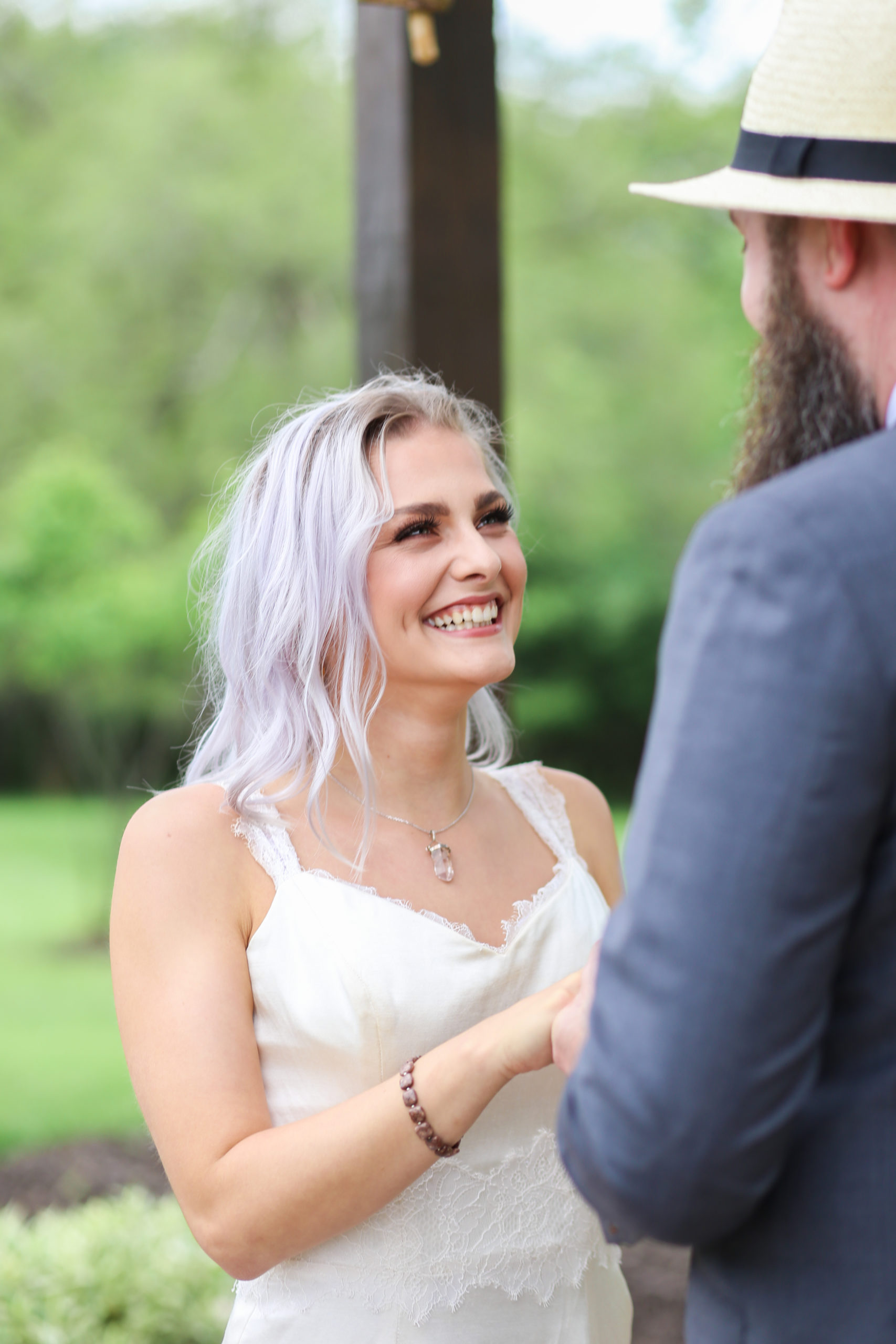 legacy lakes wedding - first look - kansas city barn wedding venue