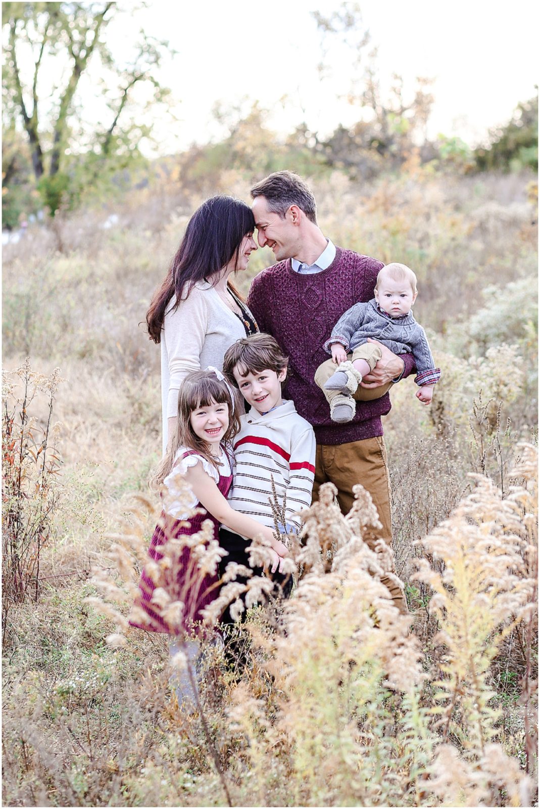 Light and Airy Style Photographer Kansas City - Family Photos - Kansas Family Portrait Photographer - Fall Family Photos - Mariam Saifan Photography