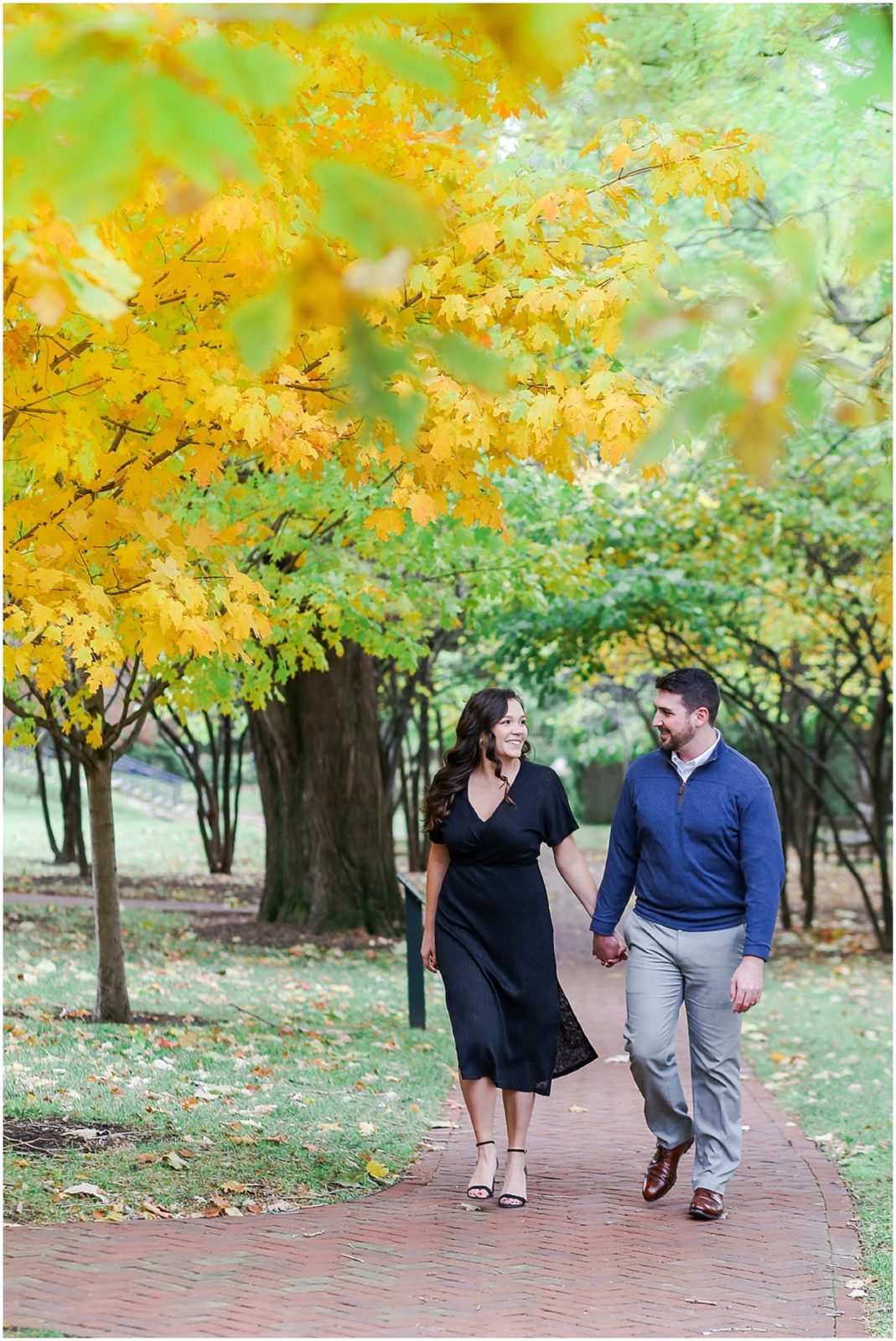 fall engagement photos - Engagement Photos at the Kansas City Nelson Atkins Museum and Loose Park with Kansas City wedding photographer 