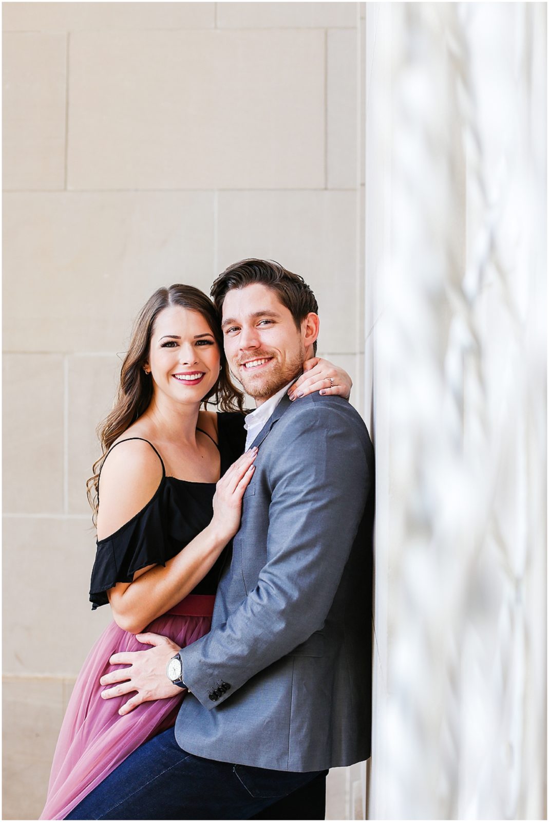 Beautiful Engagement Photos at the Kansas City Nelson Atkins Museum by Mariam Saifan Photography - Where to take photos in KC - What to wear for engagement photos - Kansas City Wedding Photographer