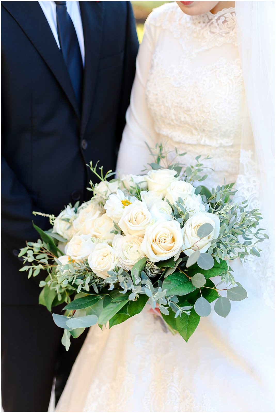 wedding bouquet white 