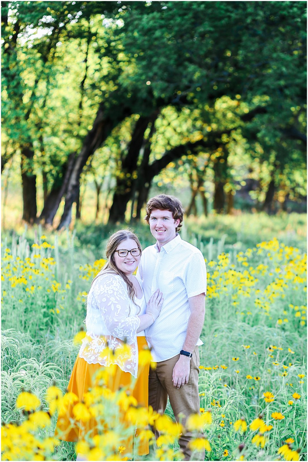 shawnee-mission-park-summer-engagement-and-family-photos
