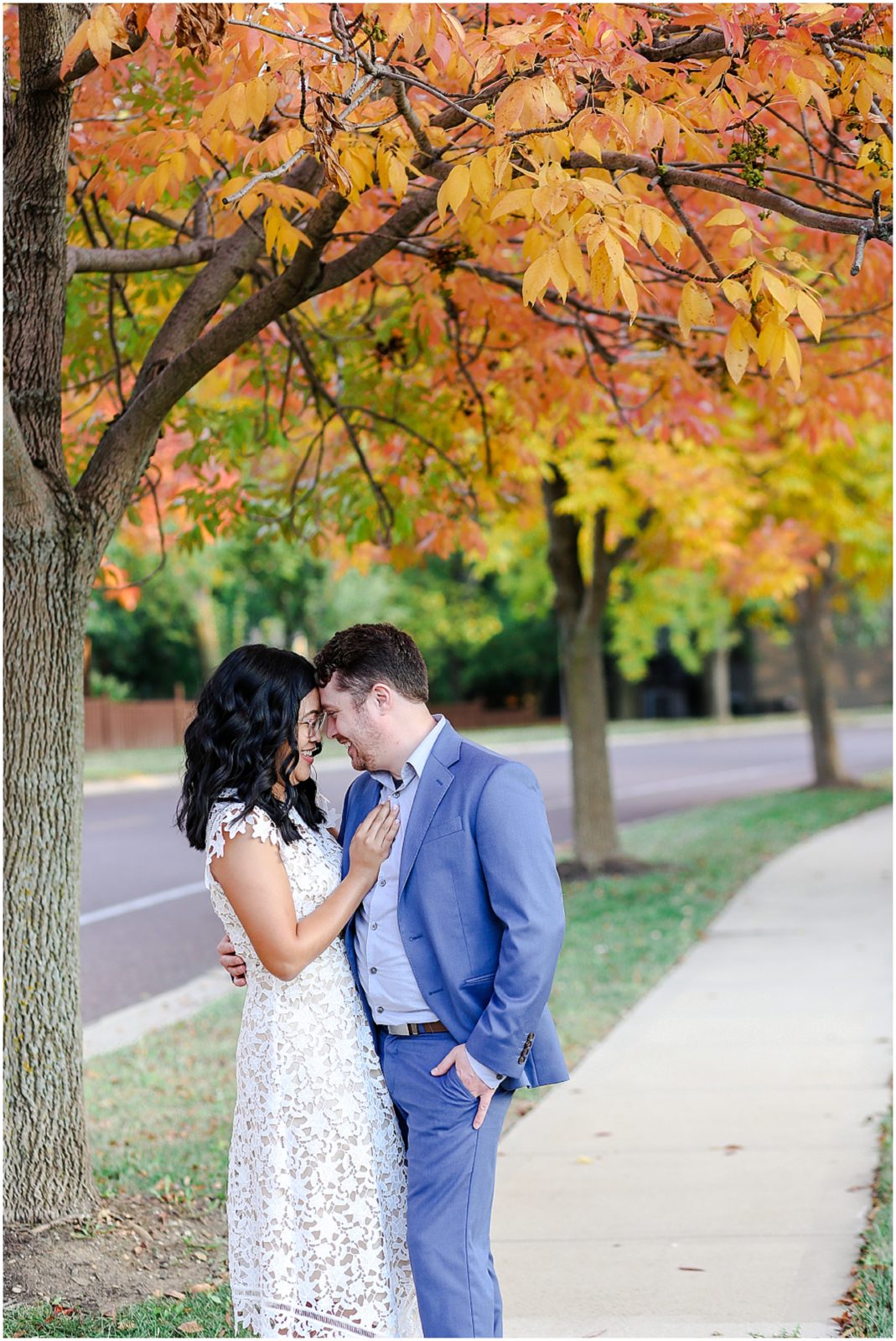 fall-foliage-engagement-photos