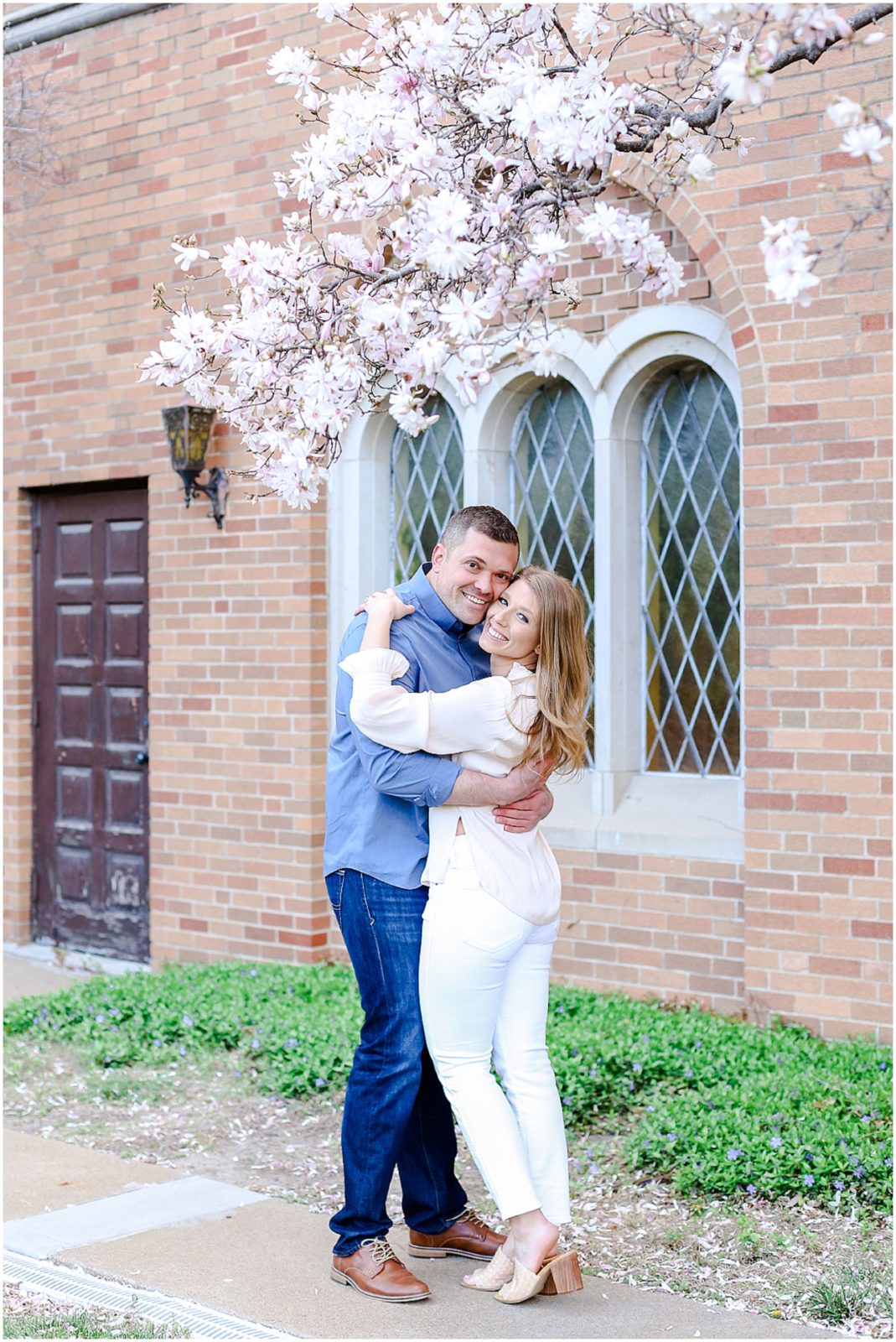 kansas city plaza spring engagement photos by kansas wedding photographer