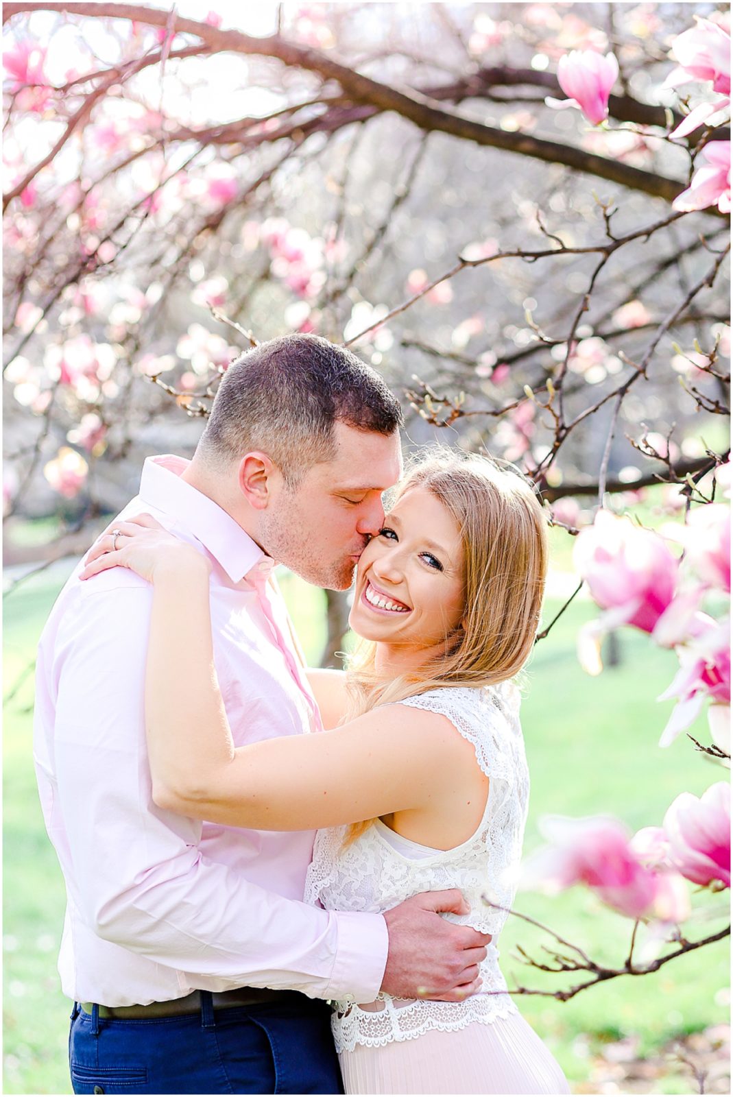 Spring engagement photos at Kansas City Loose Park