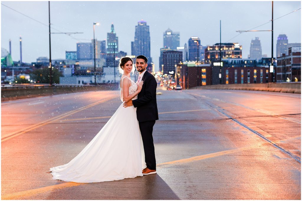 kansas city night time photo - kc skyline - wedding photographer