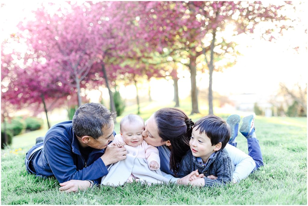 beautiful family photo at overland park gezer park