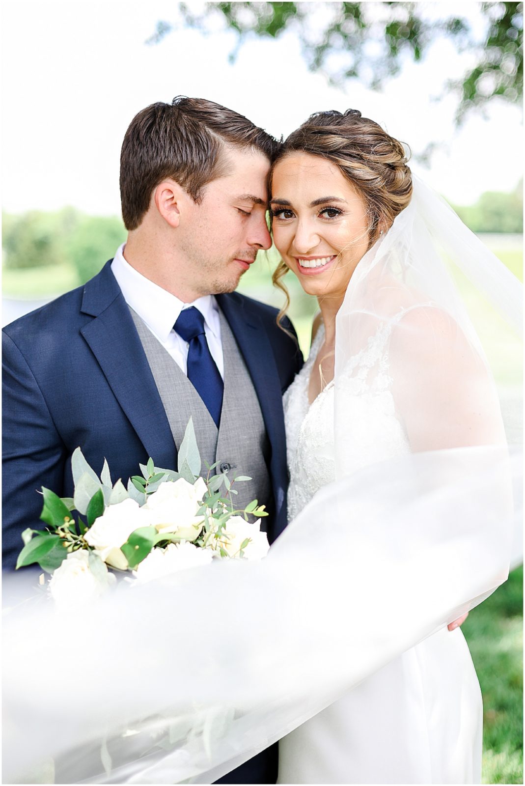 wedding veil photos - Kansas City Overland Park Wedding Photographer - Summer Wedding - Mildale Farms
