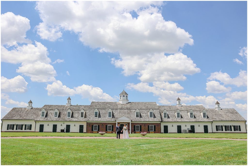 Ashley & Marcus Summer Wedding at Mildale Farms in Kansas