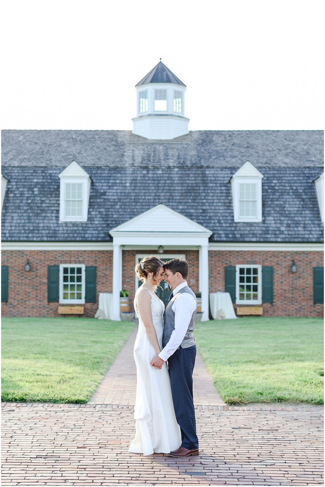 Ashley & Marcus Summer Wedding at Mildale Farms in Kansas