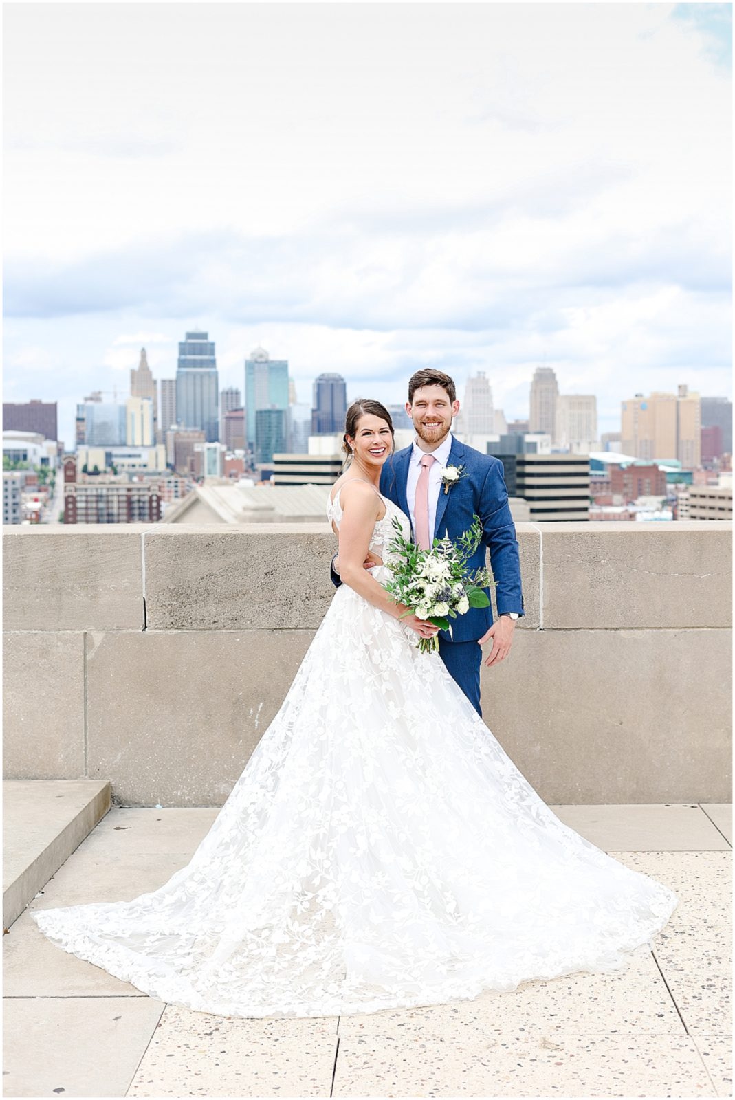 Kansas City and Missouri Wedding Photographer - KC Liberty Memorial Wedding Photos - Bride & Groom Portraits - Wedding Photos 