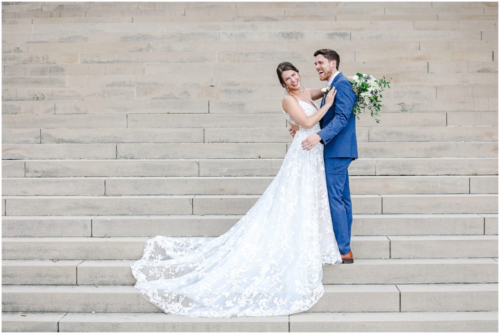 Kansas City and Missouri Wedding Photographer - KC Liberty Memorial Wedding Photos - Bride & Groom Portraits - Wedding Photos 