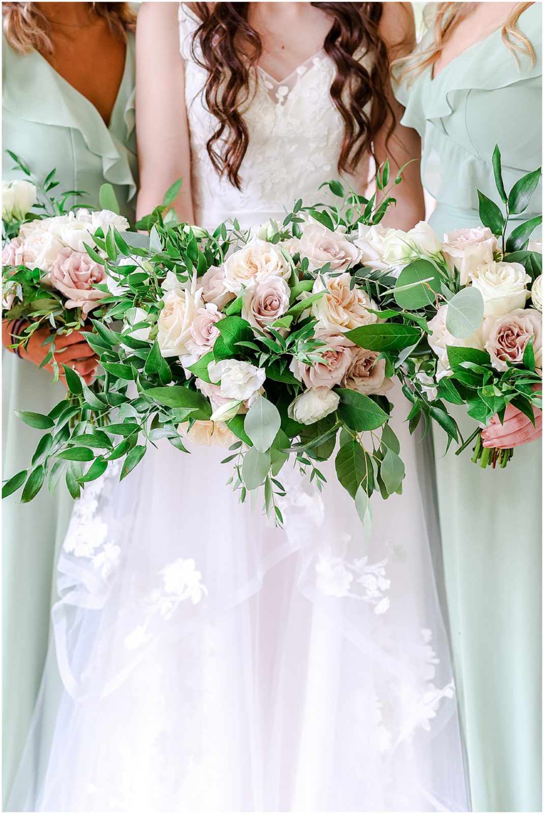 Sage green wedding flowers with pink at the hawthorne house - wedding inspiration - kansas city wedding venue - mariam saifan photography - kc wedding photographers