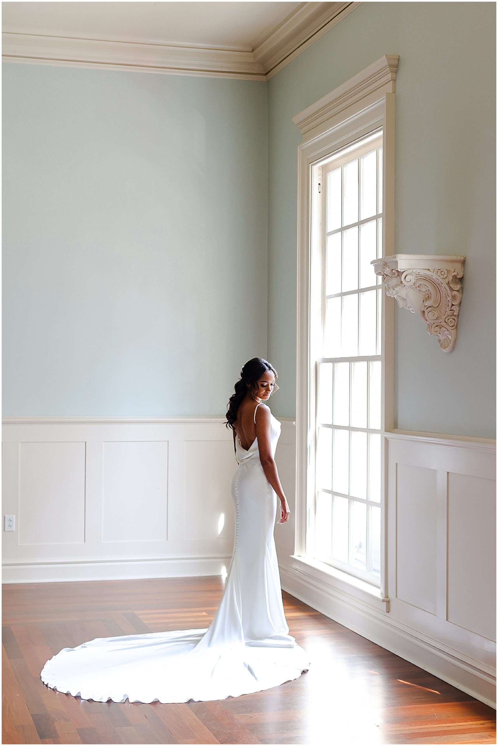 Kansas City Wedding Photographer - Mariam Saifan Photography - beautiful wedding photos at the Kansas City Club Wedding Venue - Nelson Atkins and Loose Park photos