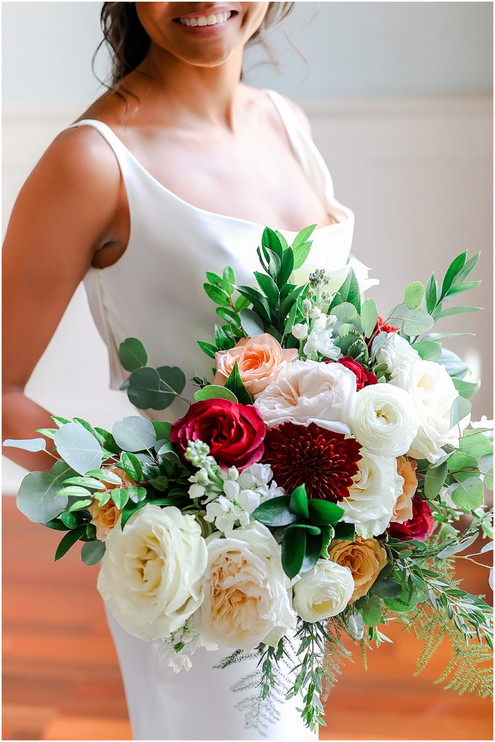 gorgeous flowers by heart and soul floral kansas city wedding 