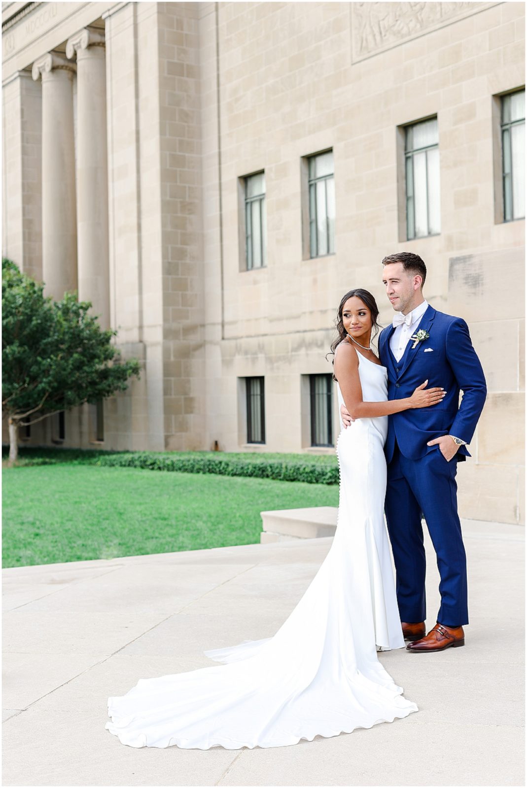 Stunning Wedding Photos in Kansas City by Award Winning Wedding Photographer - Mariam Saifan Photography - Elegant Wedding Kansas City Club for Jasmine & MJ