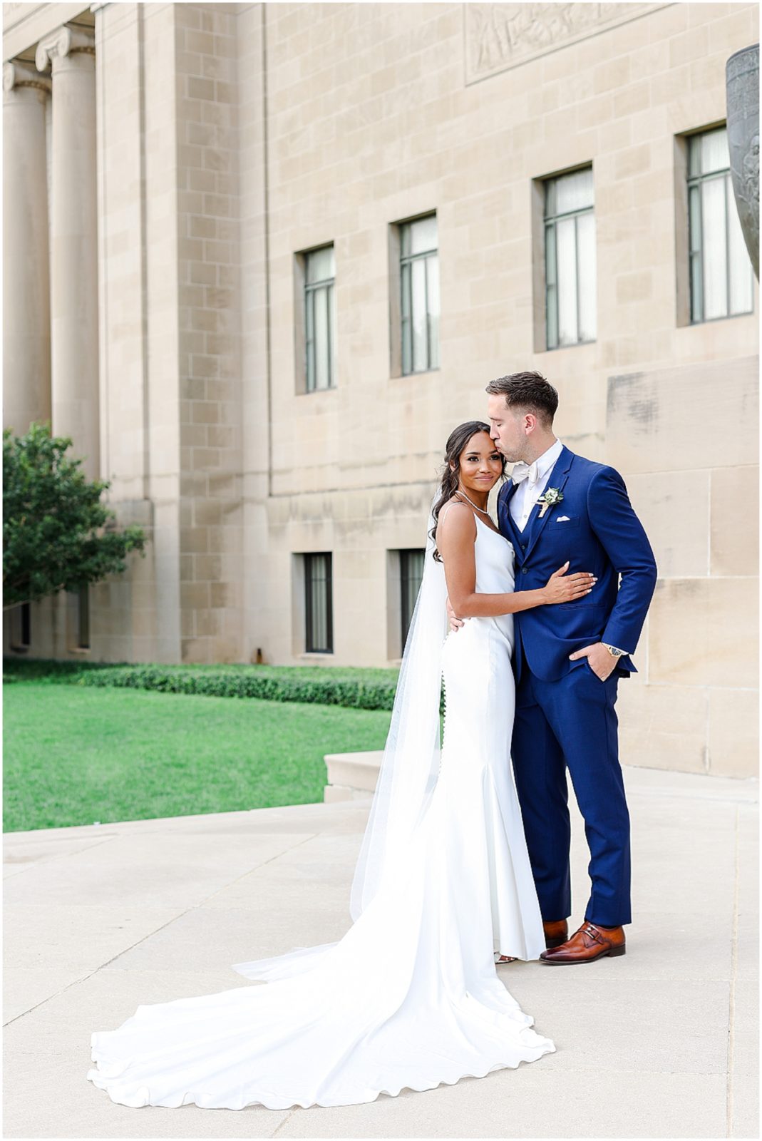 Stunning Wedding Photos in Kansas City by Award Winning Wedding Photographer - Mariam Saifan Photography - Elegant Wedding Kansas City Club for Jasmine & MJ