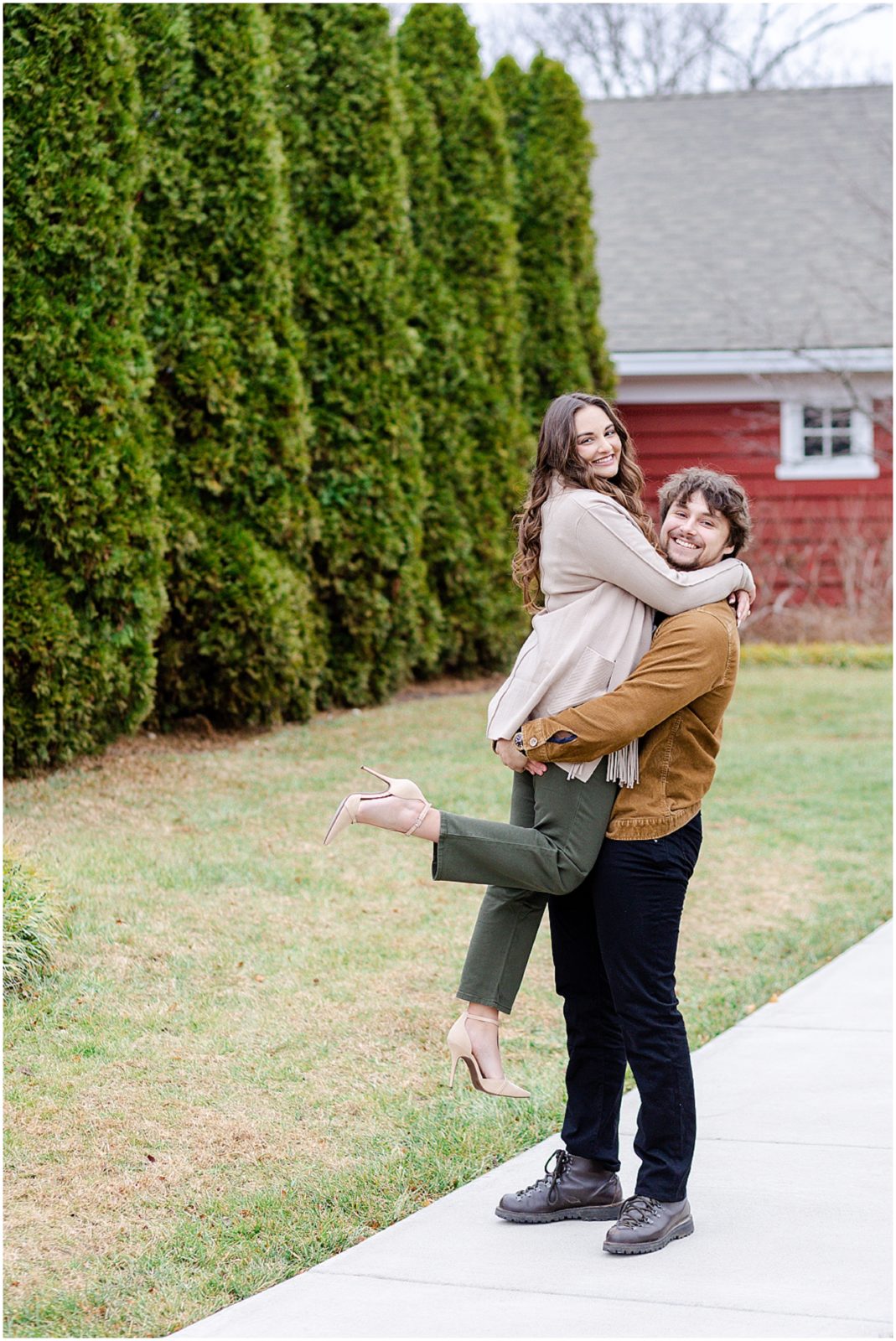 a winter engagement session in leawood kansas - christmas engagement photos - kansas city topeka wedding photographer - what to wear for an engagement session