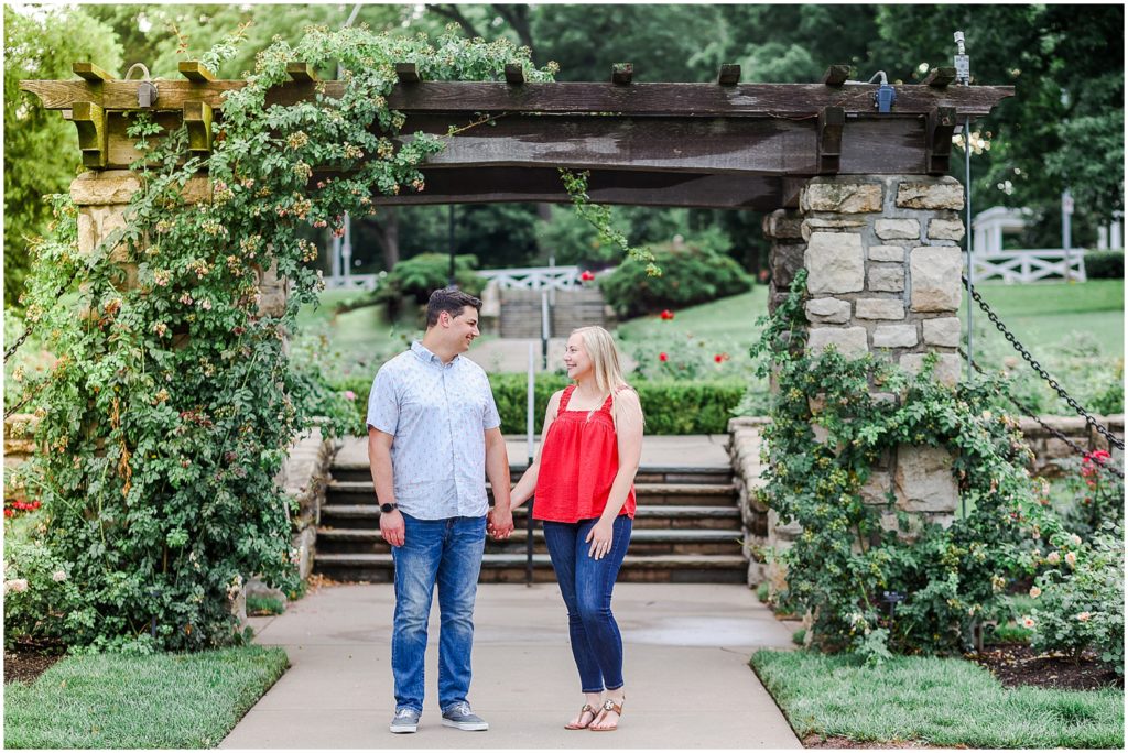 loose park kansas city wedding and engagement photos 