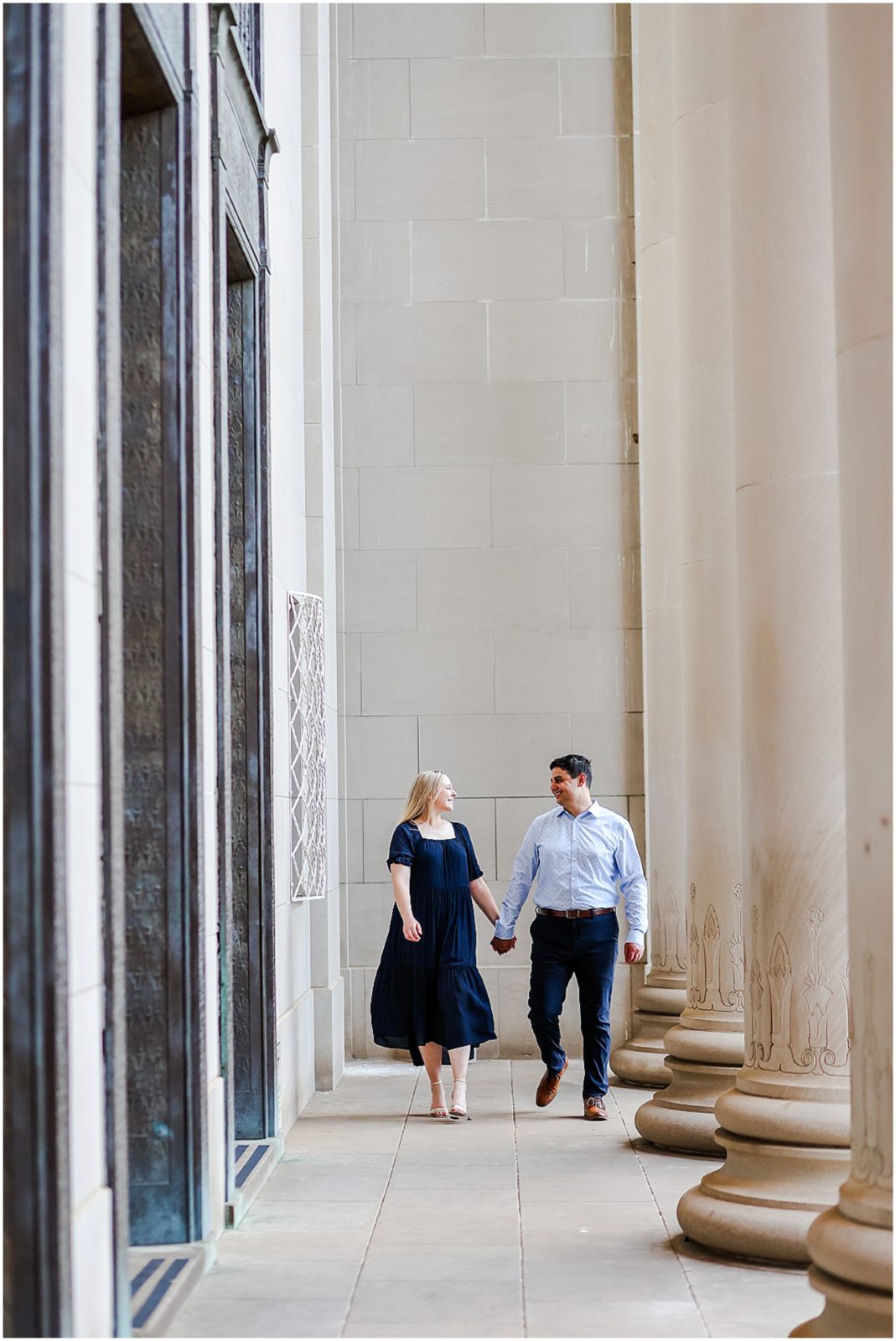 walking at the museum in kansas city 