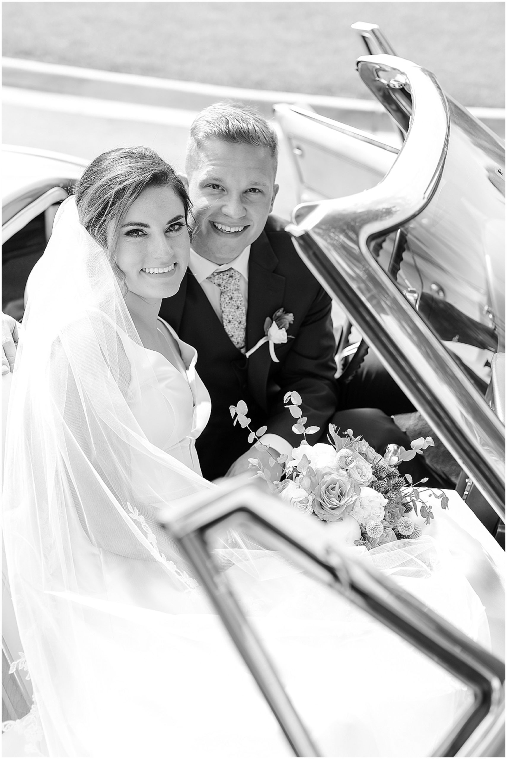 Kansas City Oakwood Country Club Wedding Venue - Wedding Photographer - Kansas City Missouri - Wedding Dress & Wedding Details - Wedding Photo Ideas - vintage car photo