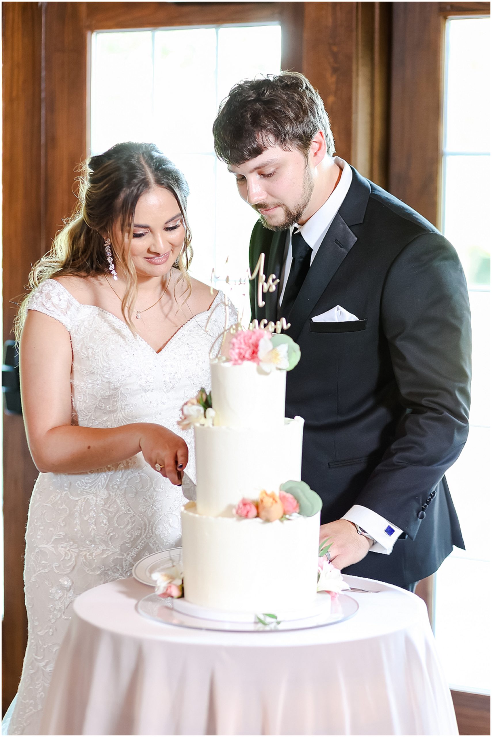 cutting the cake 