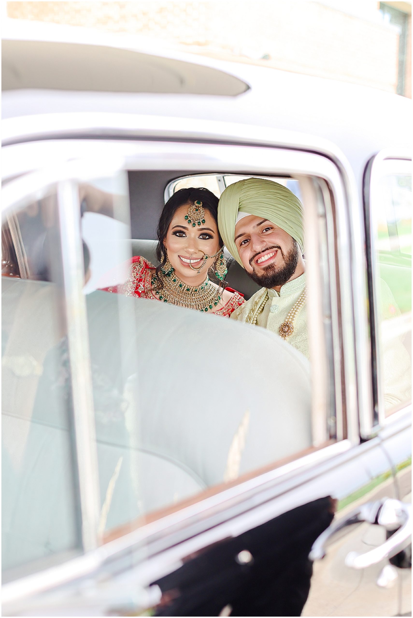 Sikh Indian Wedding in Kansas City - Wedding Photographer in Kansas Overland Park - Indian Fusion Wedding Photography - Sikh INdian Temple in Shawnee Mission