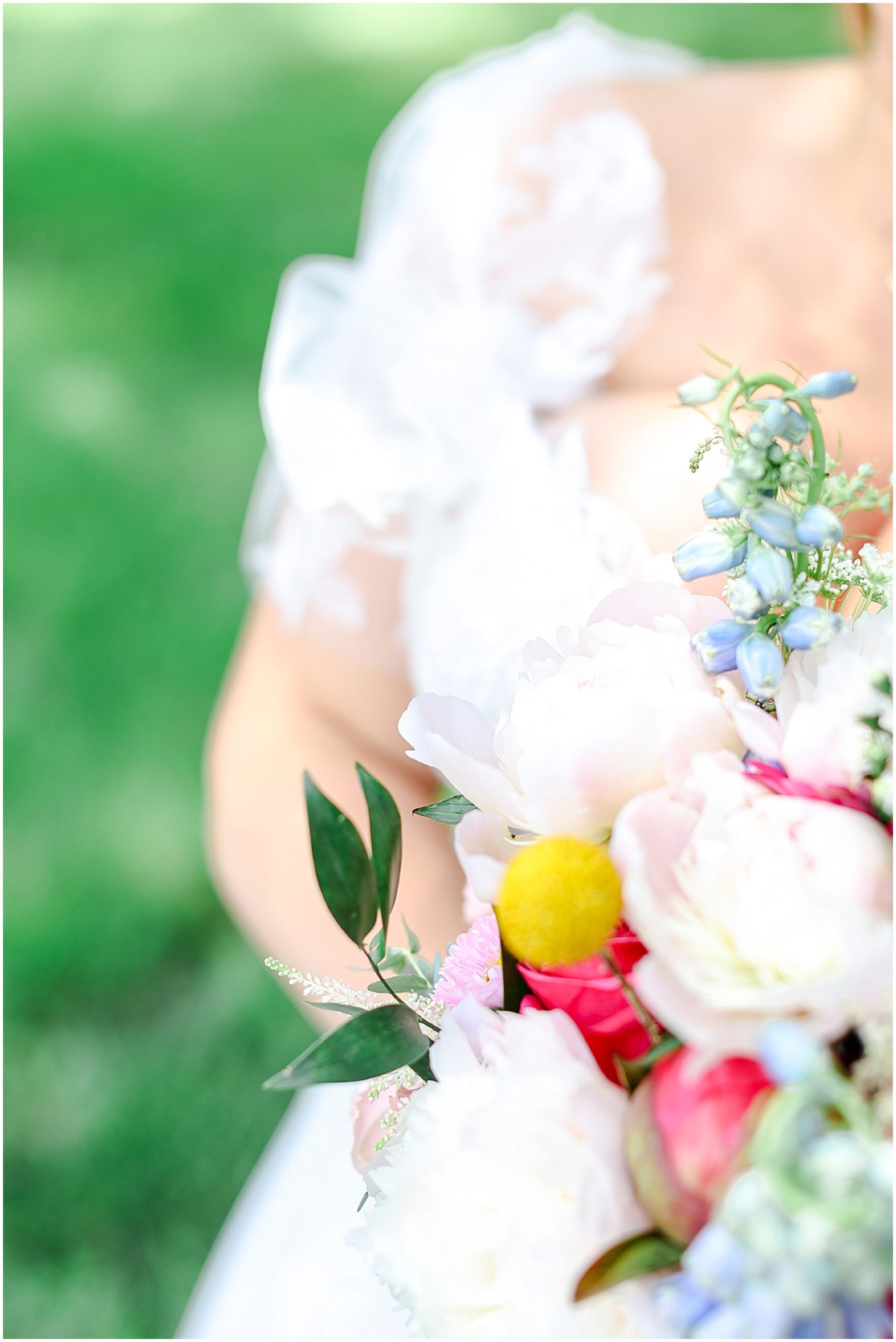 Colorful and Joyful Wedding Photography - Kansas City Wedding Photographer - The Rhapsody - bride and groom wedding portraits 