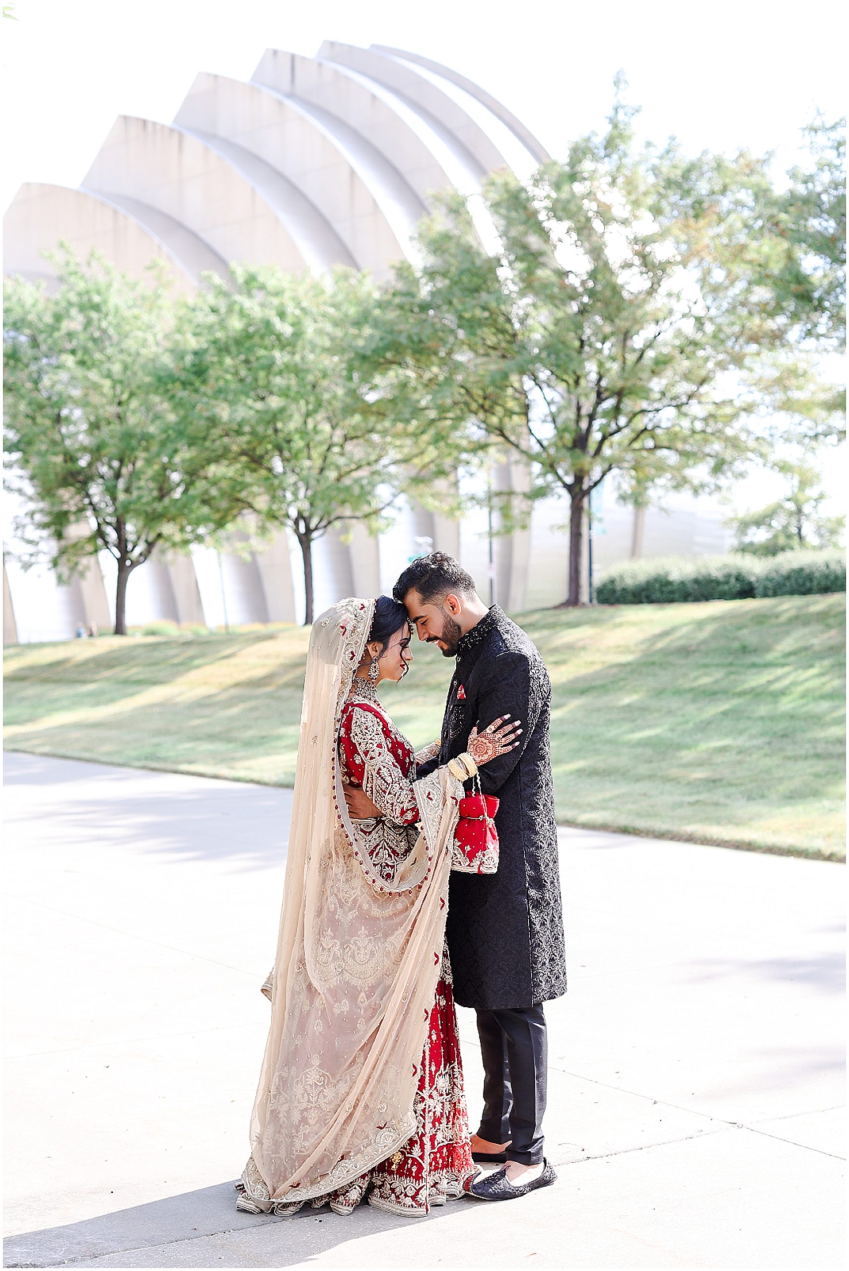 kauffman center of performing arts kansas city wedding photographer pakistani wedding 