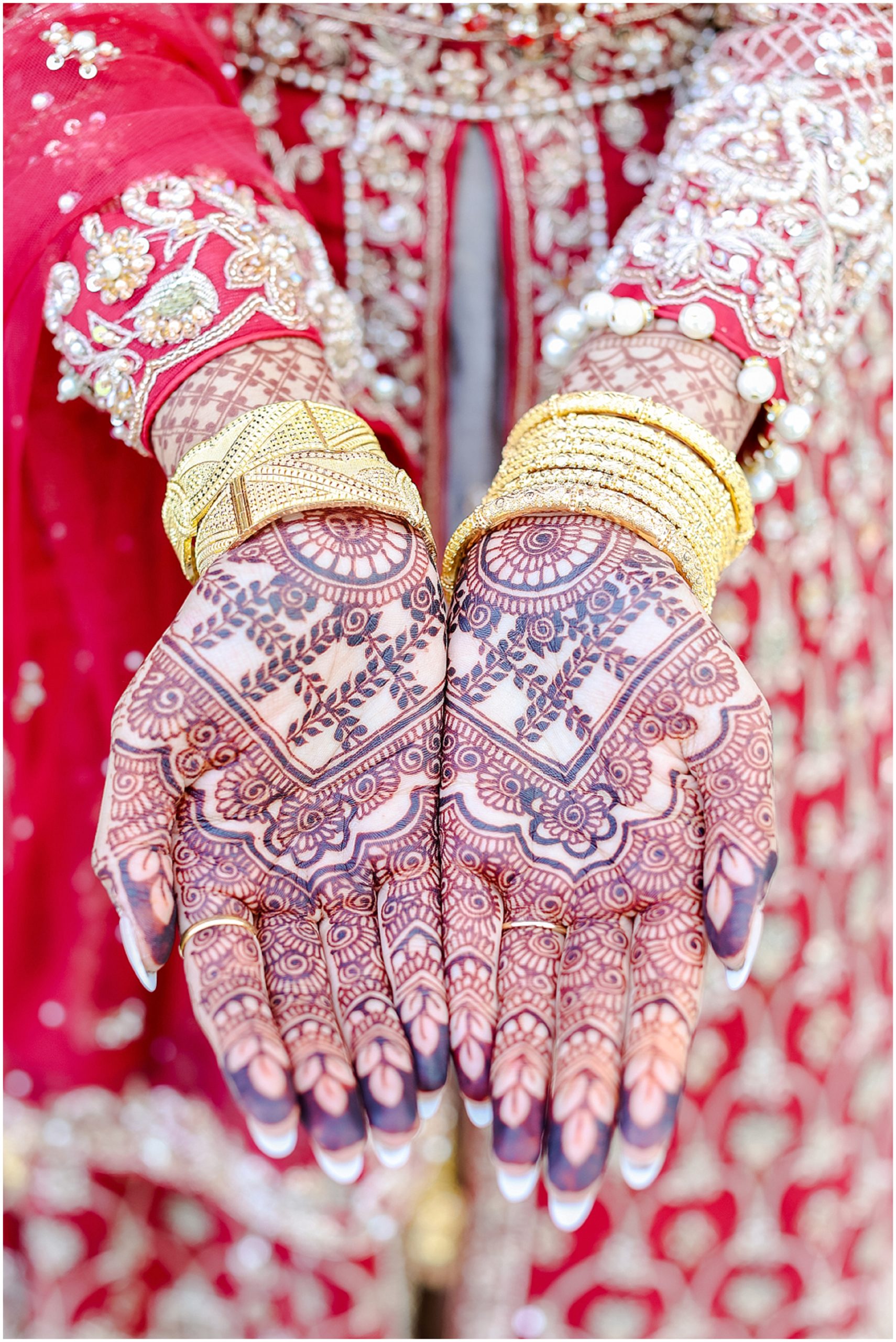 Henna Hands Ideas and Patterns - Pakistani Indian Wedding in Kansas City at the Overland Park Marriott photographed by Mariam Saifan Photography | Red Indian Pakistani Muslim Wedding Dress | Hair & Makeup Ideas | Best Wedding Photographer in Kansas City and Destination Weddings
