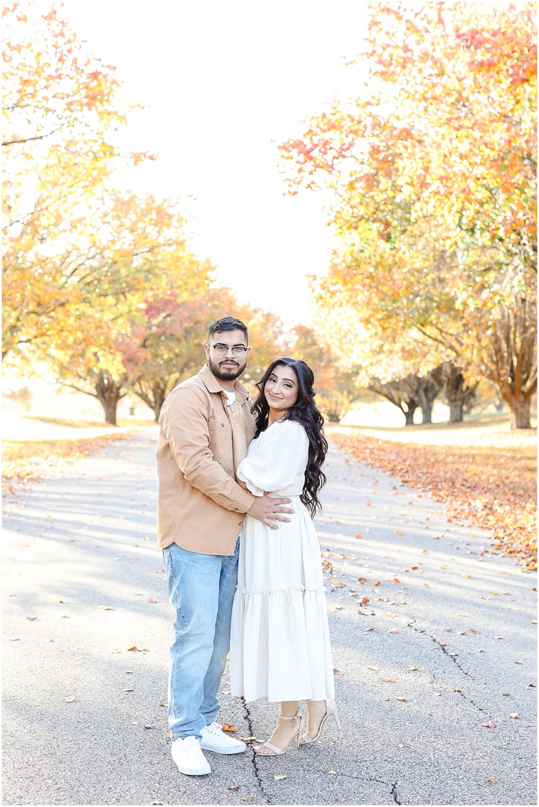 engagement portraits style | Family Photos | Family Photographer in Kansas | Family Photography Kansas City | Shawnee Mission Park | Where to take photos in the fall | What to wear for a fall engagement or family session | Kansas City Missouri Wedding & Portrait Photography