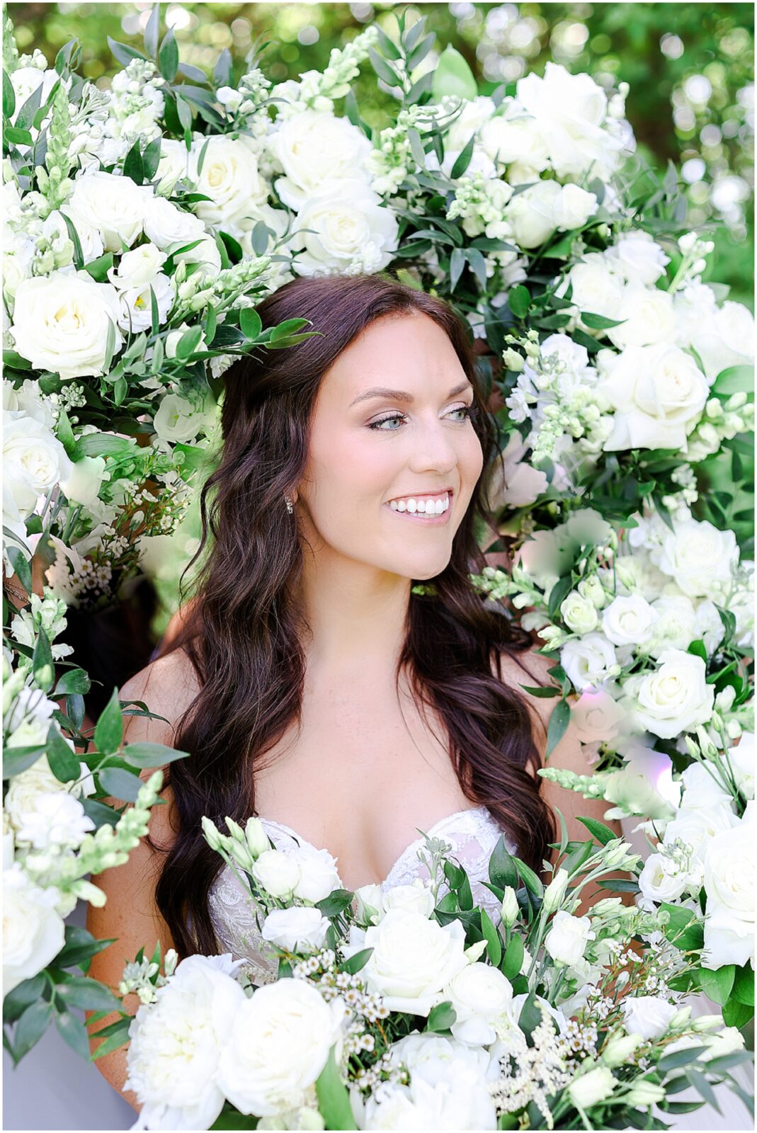 Summer Wedding | Farms at Woodend Springs | Rachel & Kyle | Summer Outdoor Wedding | Wedding Details | Kansas City Wedding Photography | Wedding Dress Bella Vogue | Wedding Planner  Belle & Bows | Mariam Saifan Photography | Gorgeous white flowers for summer wedding 