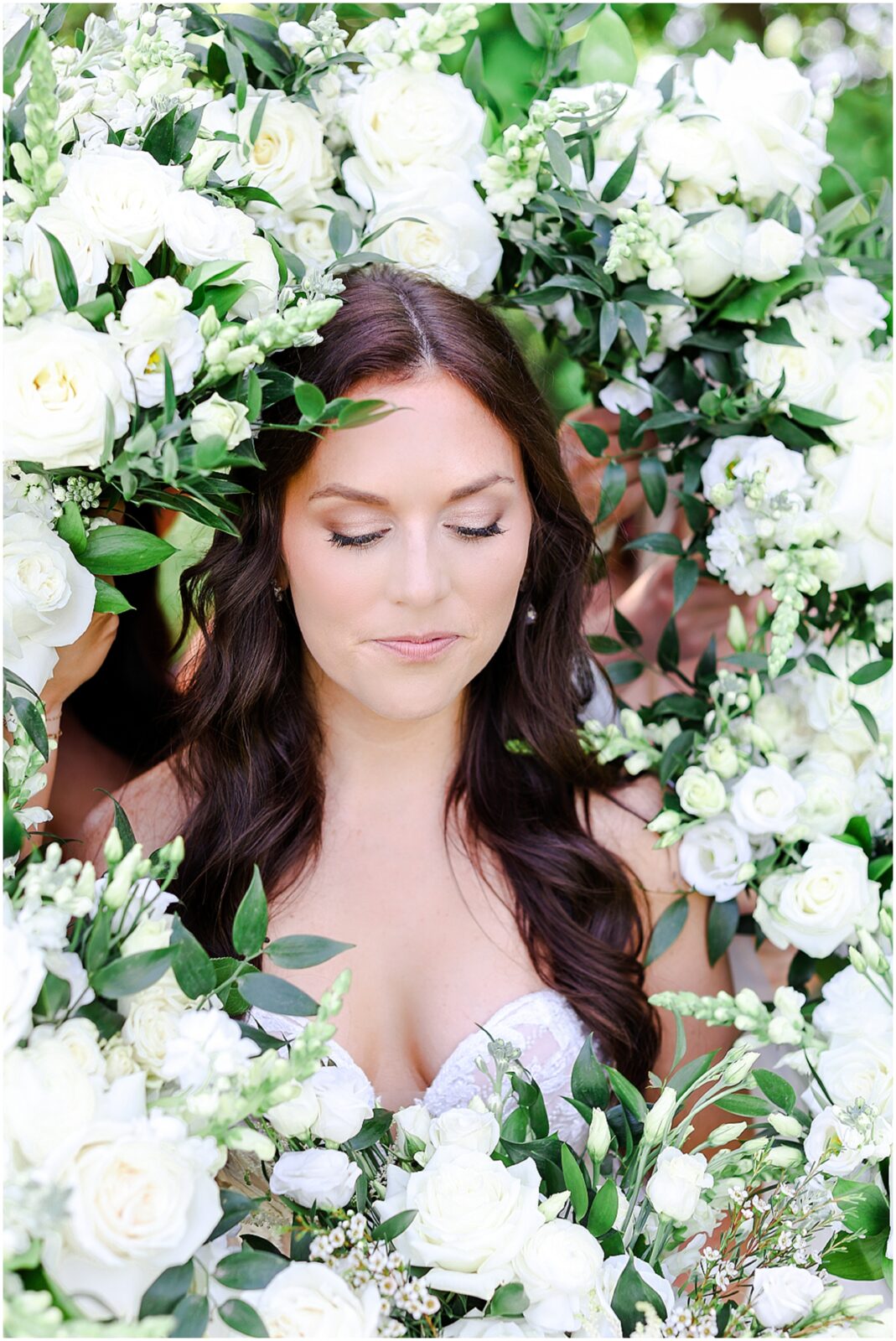 Summer Wedding | Farms at Woodend Springs | Rachel & Kyle | Summer Outdoor Wedding | Wedding Details | Kansas City Wedding Photography | Wedding Dress Bella Vogue | Wedding Planner  Belle & Bows | Mariam Saifan Photography | Gorgeous white flowers for summer wedding